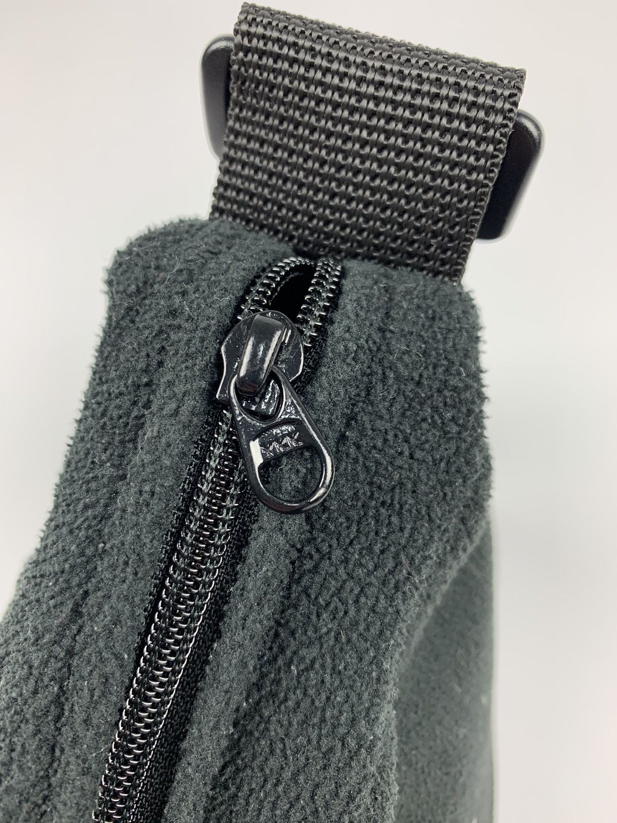 Handmade × The North Face The North Face Custom Fleece Crossbody Bag Upcycling Size ONE SIZE - 7 Thumbnail