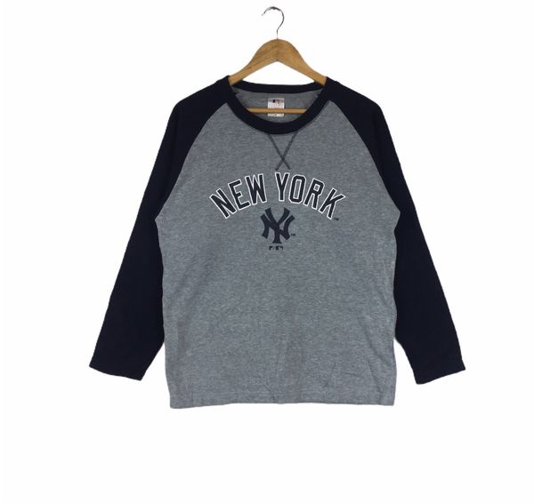 MLB New York Yankees sweatshirt, men's size L (approx.) cotton navy blue type Vintage Second Hand