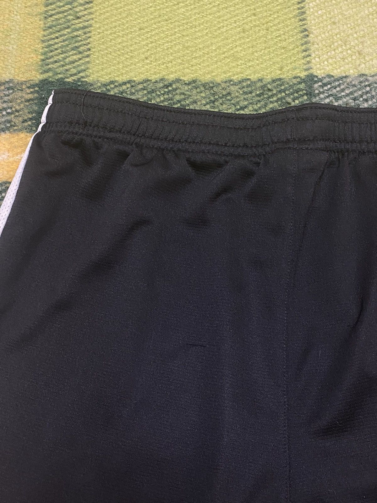 Nike Vintage Nike shorts streetwear swoosh casual y2k size S Size US 30 / EU 46 - 4 Thumbnail
