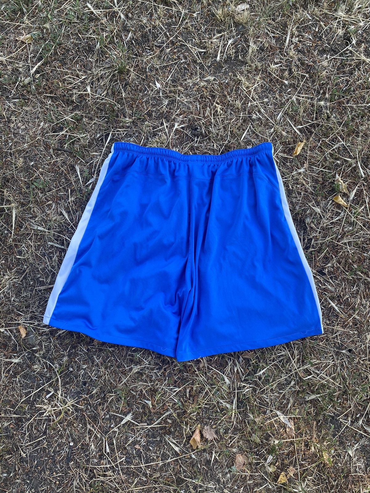 Nike Vintage Nike shorts streetwear swoosh casual y2k size L Size US 34 / EU 50 - 3 Thumbnail