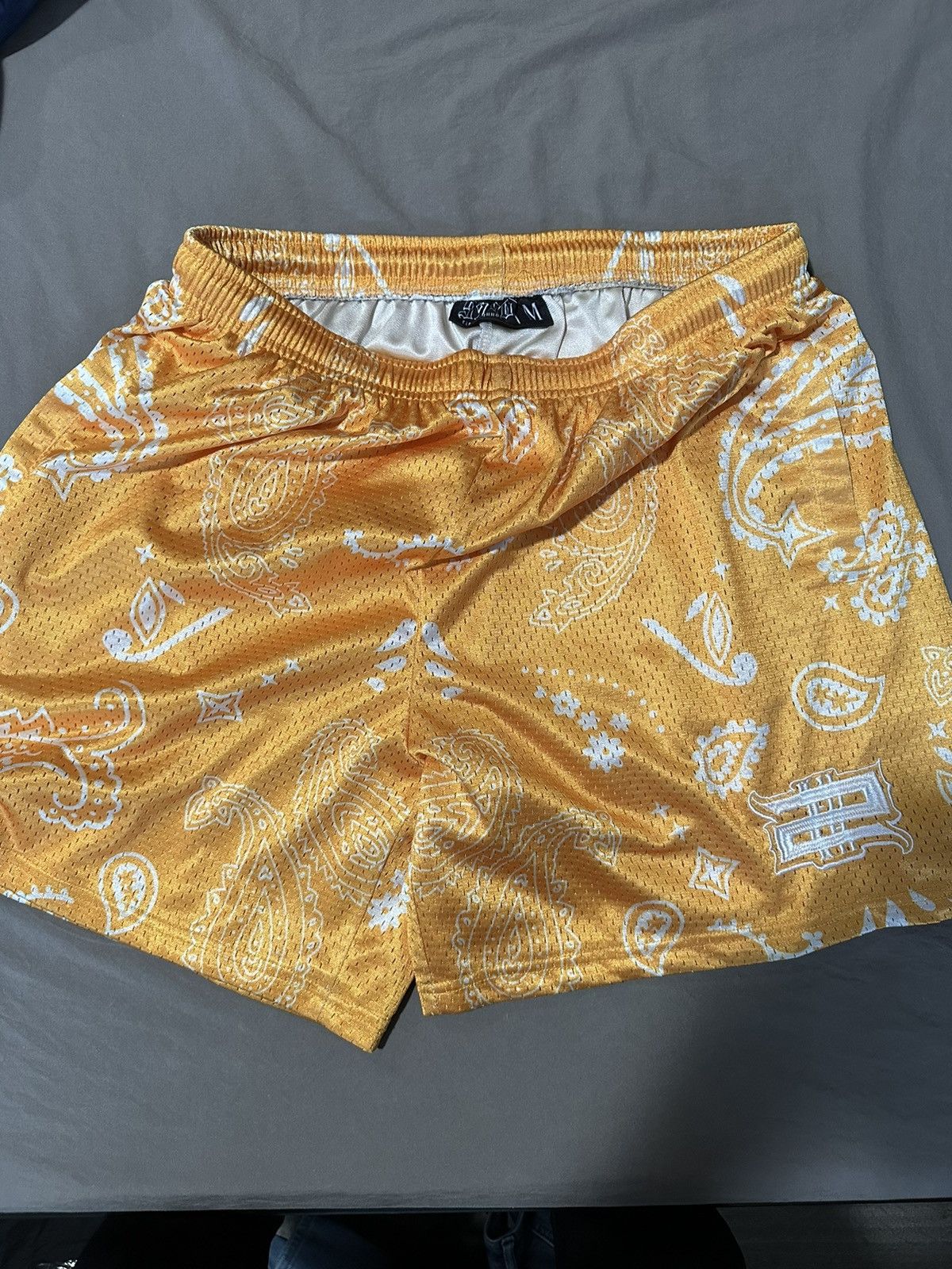 Other FiftyTwoHundred Yellow Paisley Shorts Size US 30 / EU 46 - 1 Thumbnail