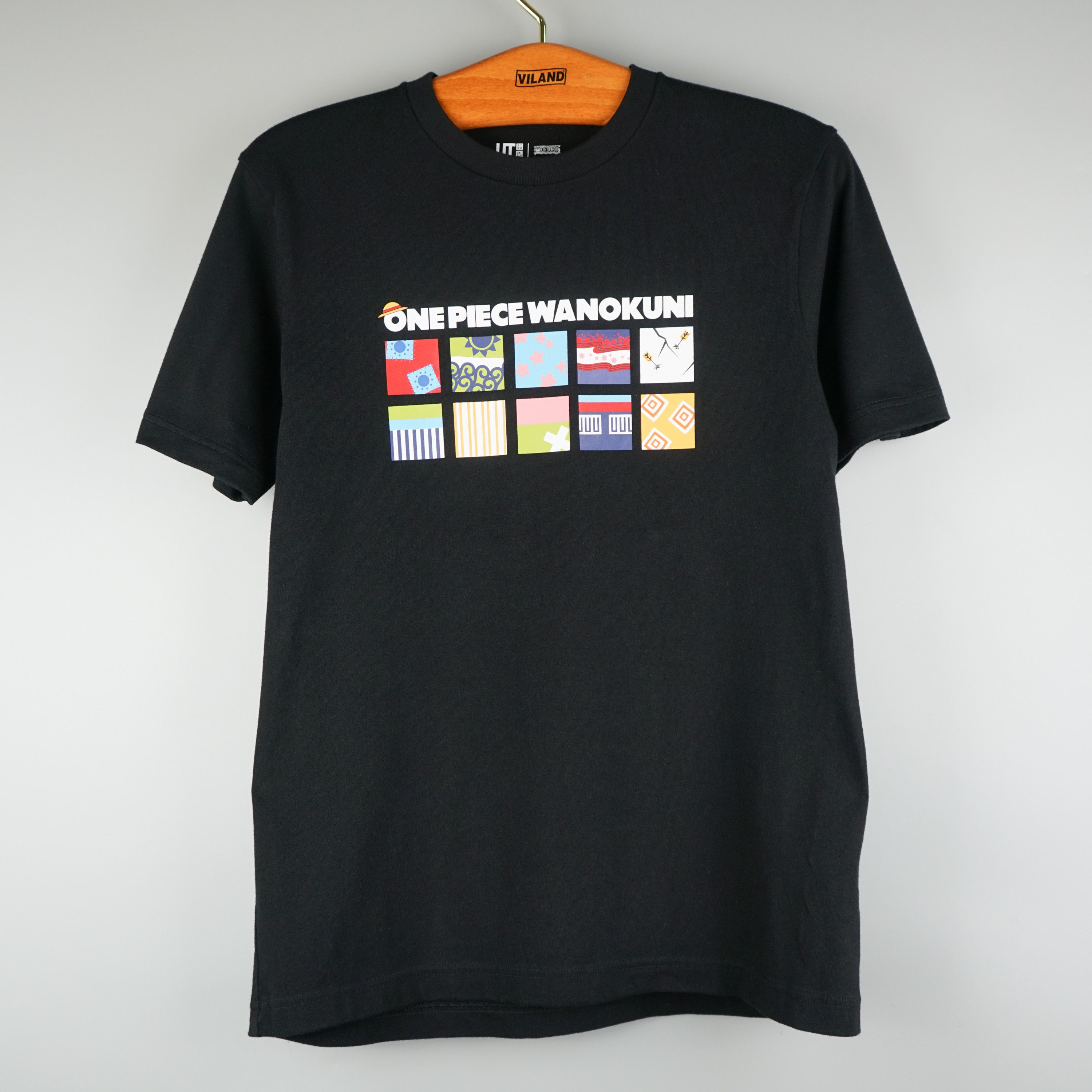 Japanese Brand × Uniqlo One Piece x Uniqlo t-shirt Size US M / EU 48-50 / 2 - 1 Thumbnail