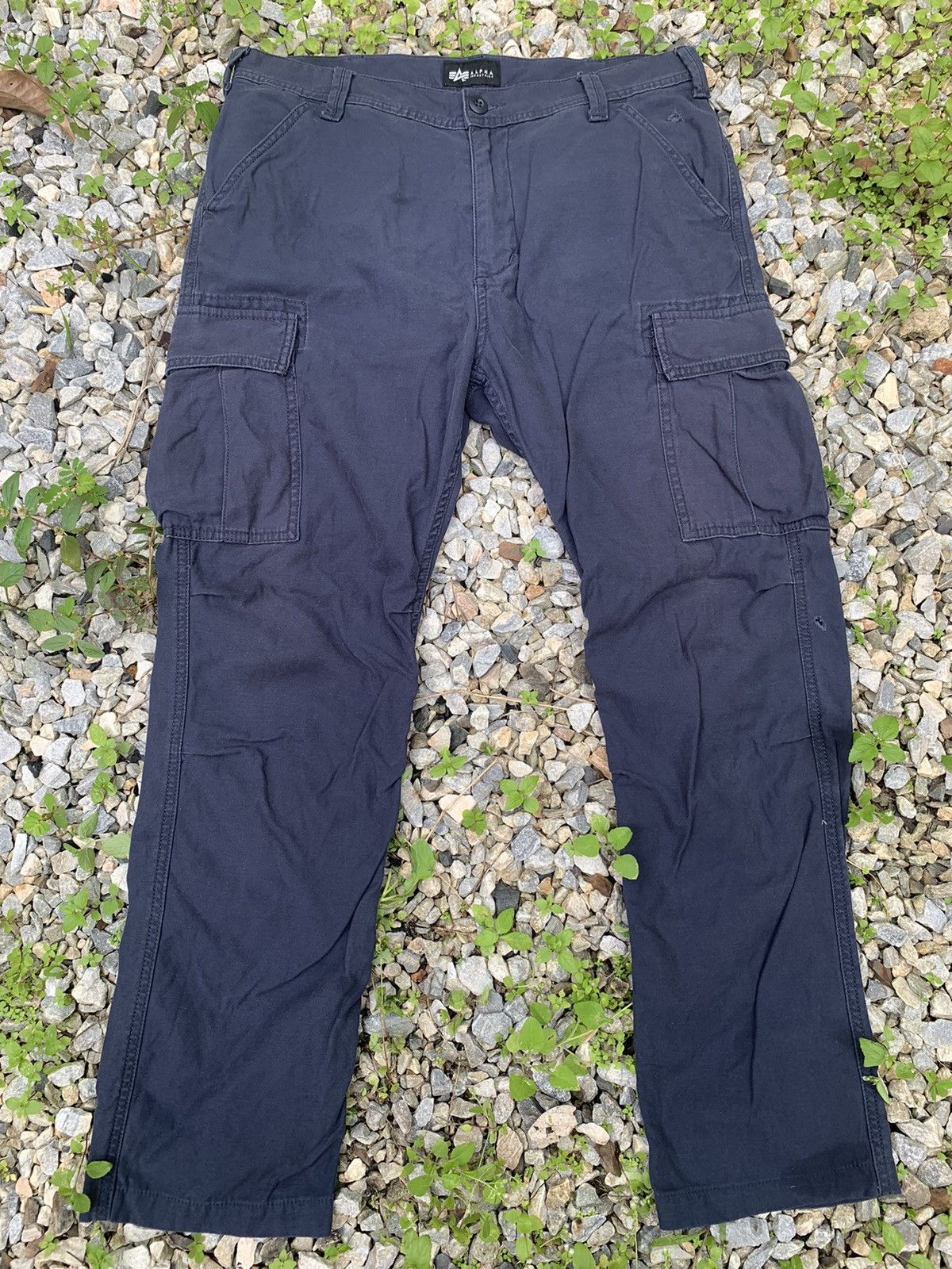 Alpha Industries Vintage Alpha Industries Cargo Pants Size US 34 / EU 50 - 1 Thumbnail