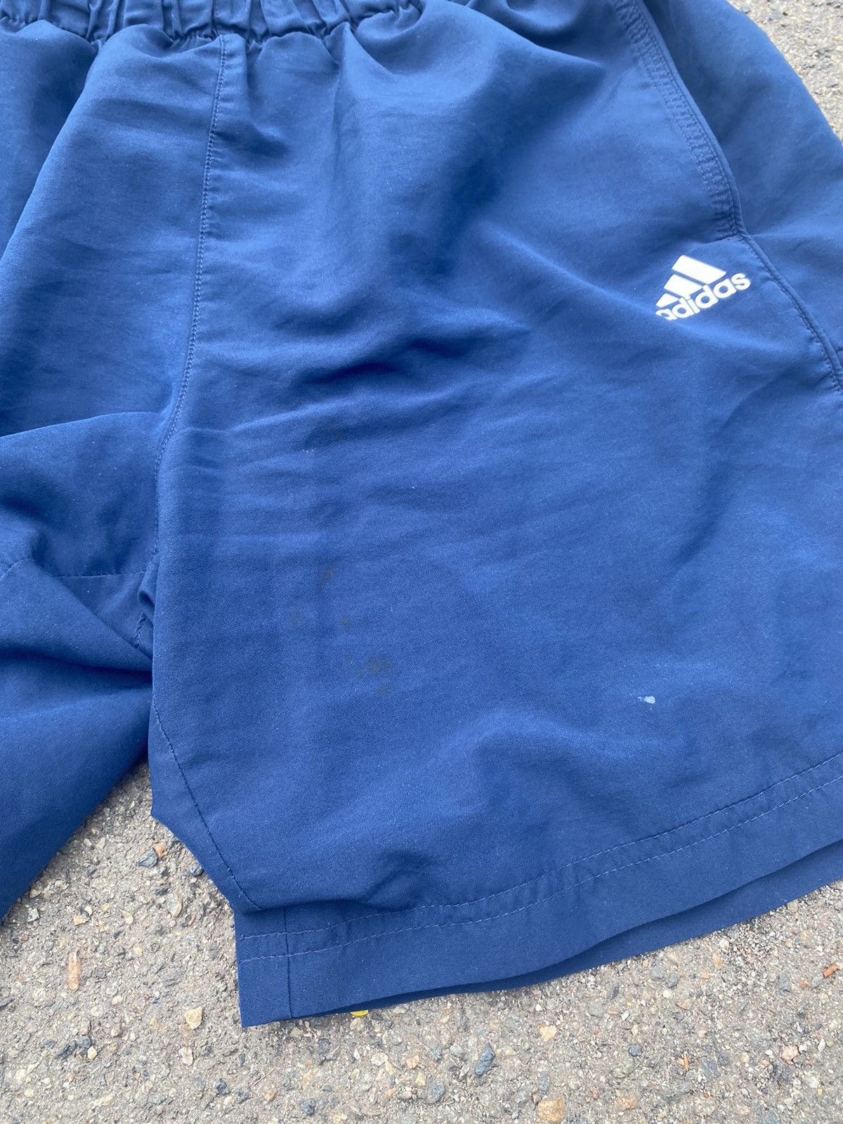 Adidas Vintage Adidas shorts streetwear y2k casual style size XL Size US 36 / EU 52 - 2 Thumbnail