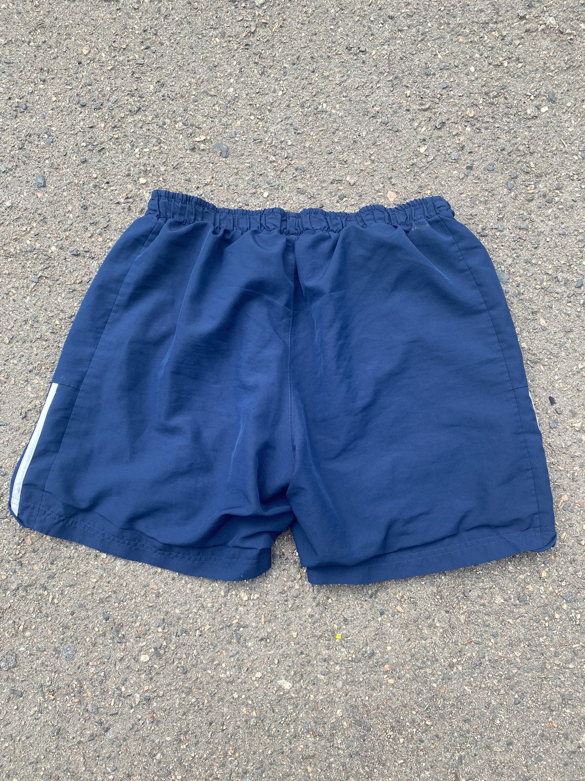 Adidas Vintage Adidas shorts streetwear y2k casual style size XL Size US 36 / EU 52 - 4 Thumbnail
