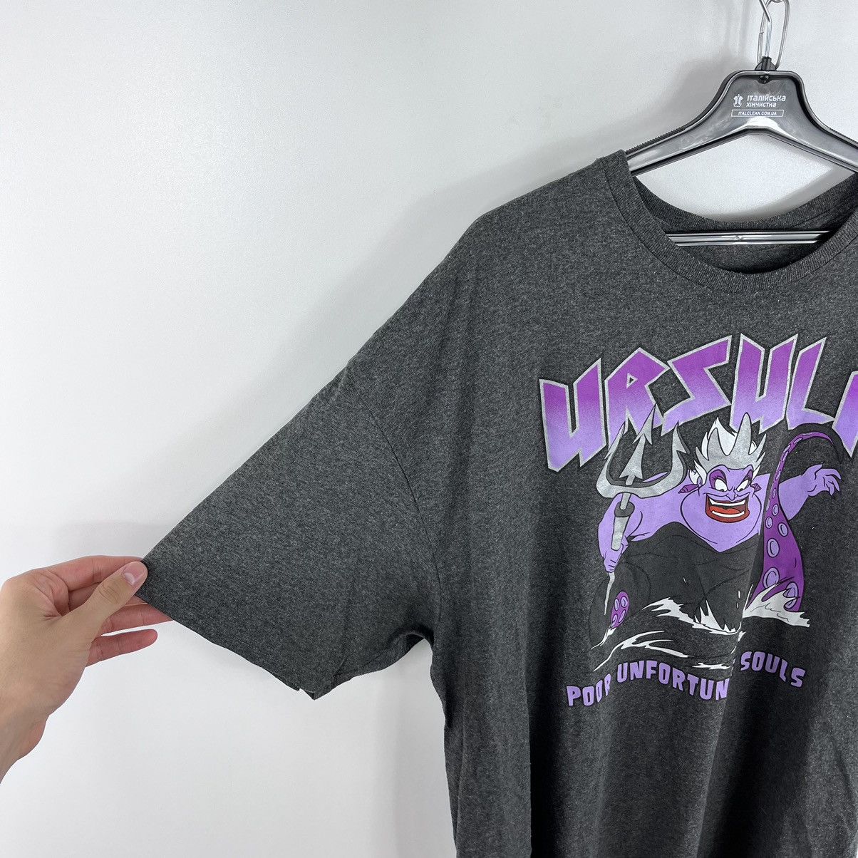 Disney × Vintage Vintage Disney Ursula T-Shirt Big Logo Size 2XL Size US XXL / EU 58 / 5 - 3 Thumbnail