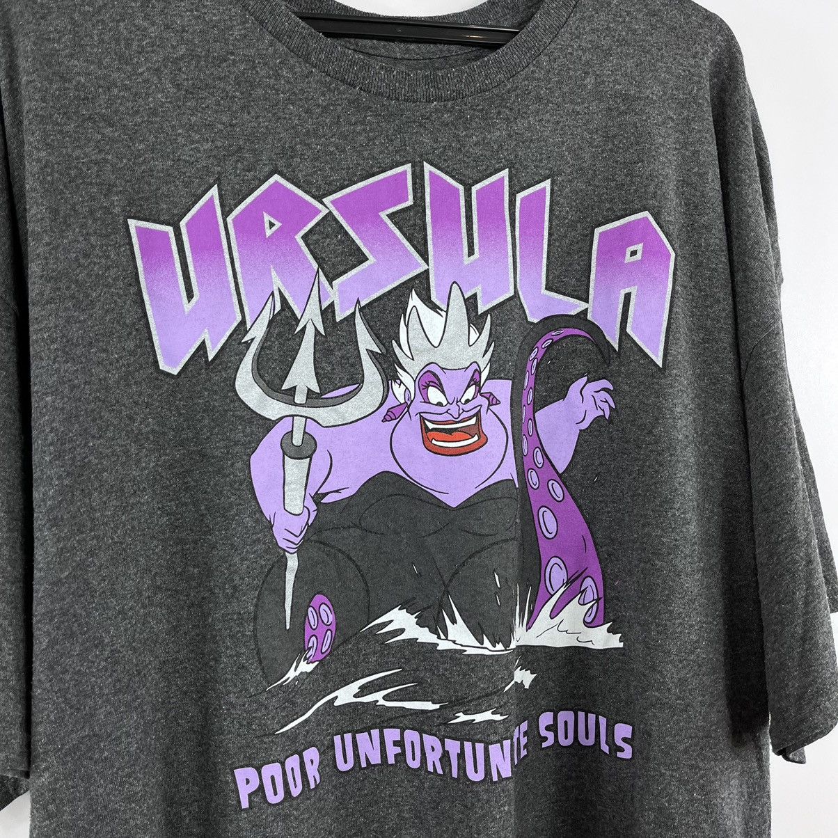 Disney × Vintage Vintage Disney Ursula T-Shirt Big Logo Size 2XL Size US XXL / EU 58 / 5 - 6 Thumbnail