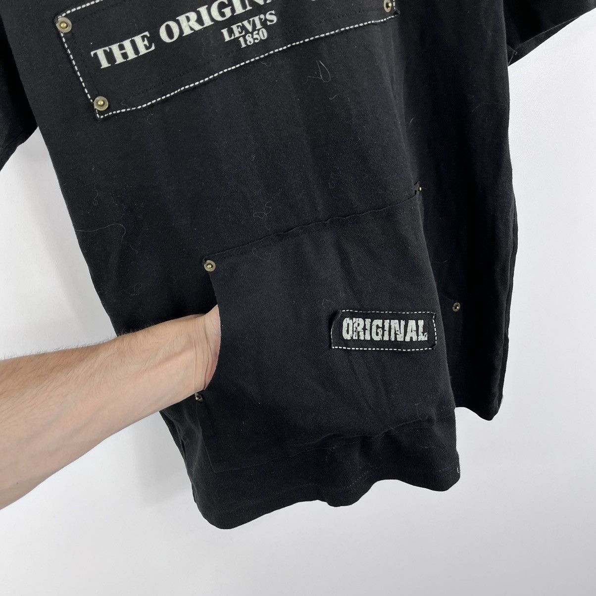 Levi's Vintage Clothing Vintage Rare 90’s Levi’s T-Shirt Big Logo Black Size L/XL Size US XL / EU 56 / 4 - 5 Thumbnail