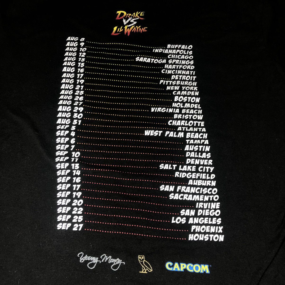 Drake × Lil Wayne × Rap Tees DRAKE VS LIL WAYNE 2014 TOUR CAPCOM MERCHANDISE Size US M / EU 48-50 / 2 - 3 Thumbnail