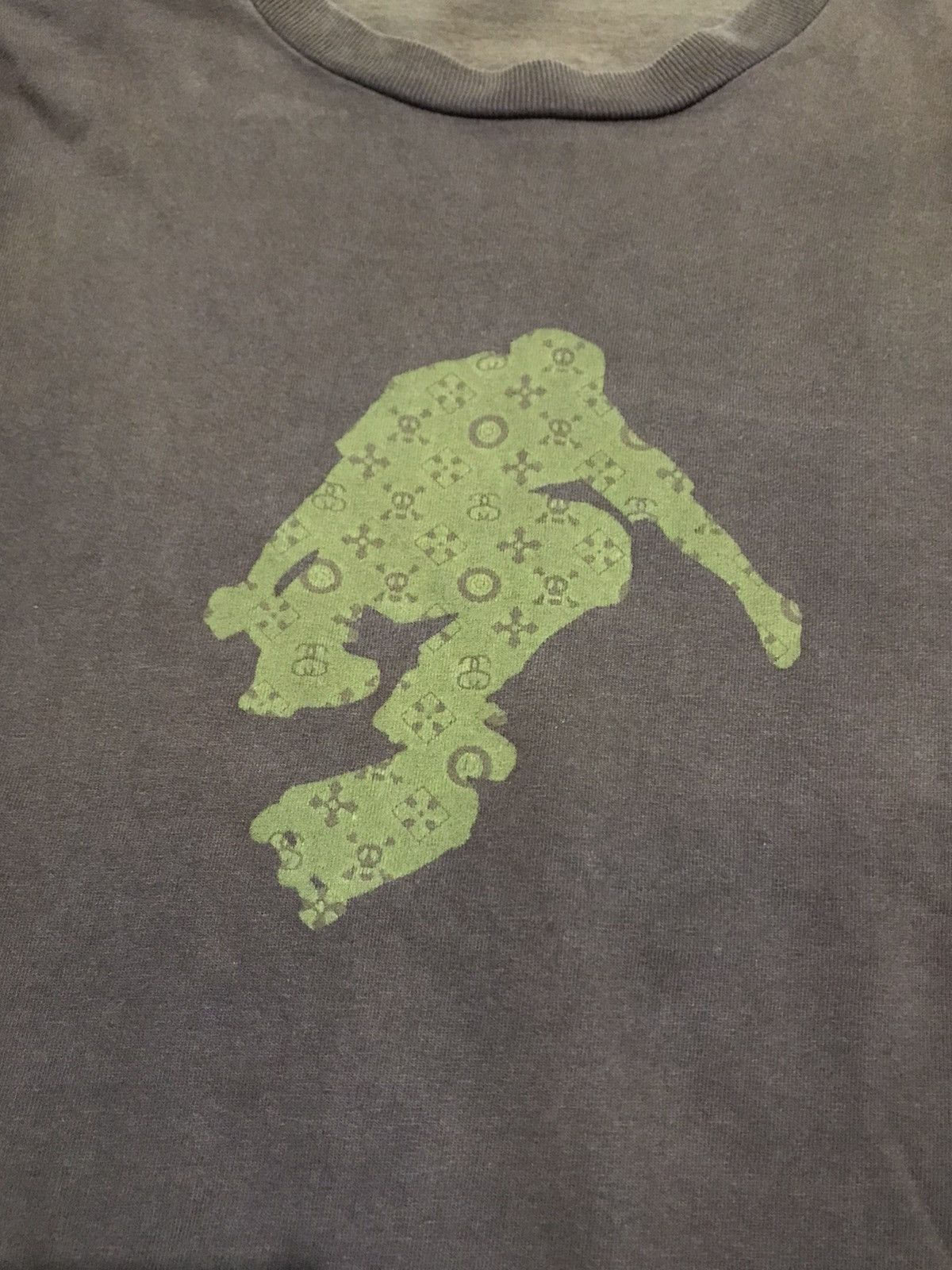 Stussy × Vintage Vintage Stussy X Louis Vuitton SS Skate Monogram Long Sleeve Size US L / EU 52-54 / 3 - 2 Thumbnail