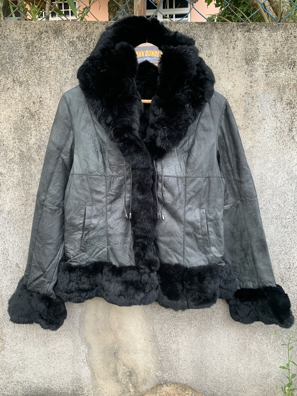 Vintage Vintage Faux Fur Leather Jacket Size L / US 10 / IT 46 - 1 Thumbnail