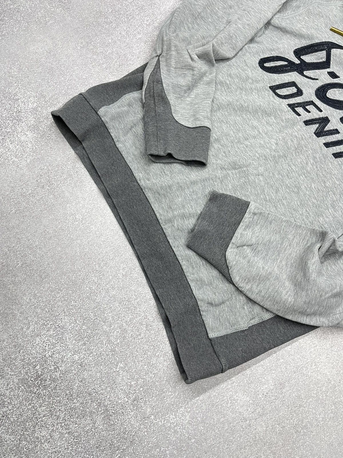 G-Star Mens G-Star Raw Denim Hoodie Grey Vintsgae Center Logo Size US M / EU 48-50 / 2 - 3 Thumbnail