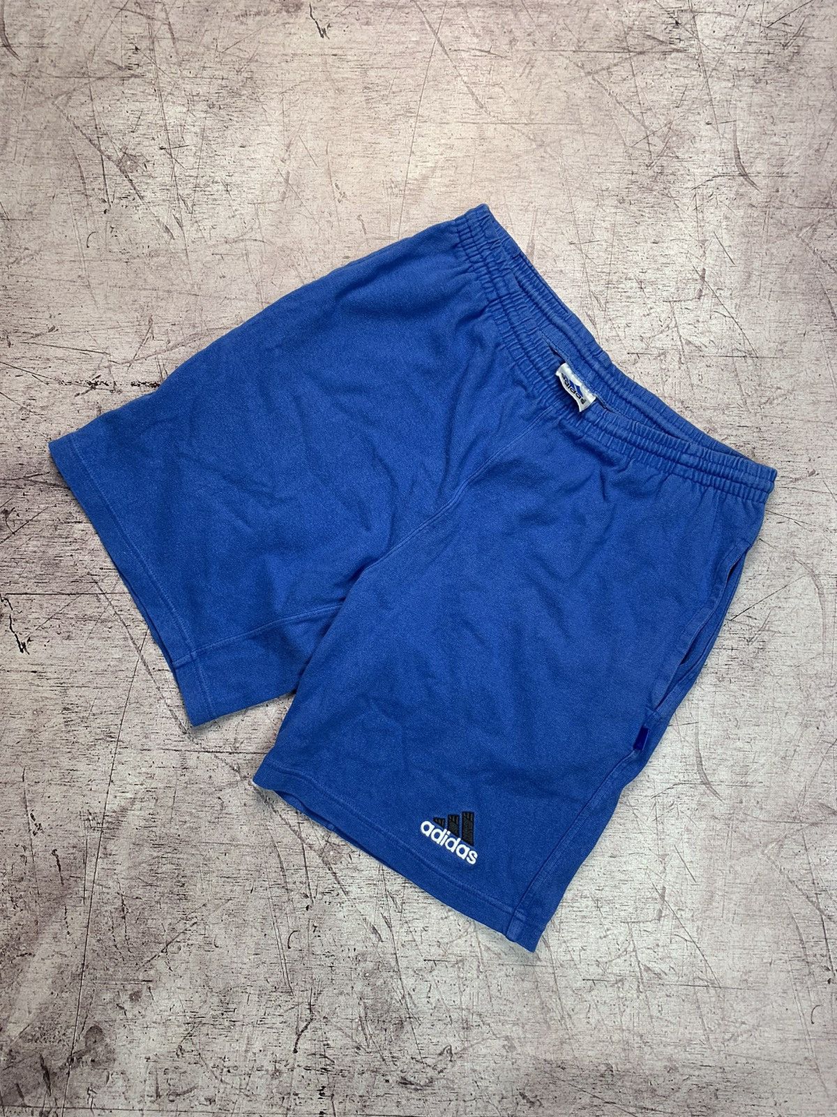 Adidas Adidas Vintage Shorts Size US 30 / EU 46 - 1 Thumbnail