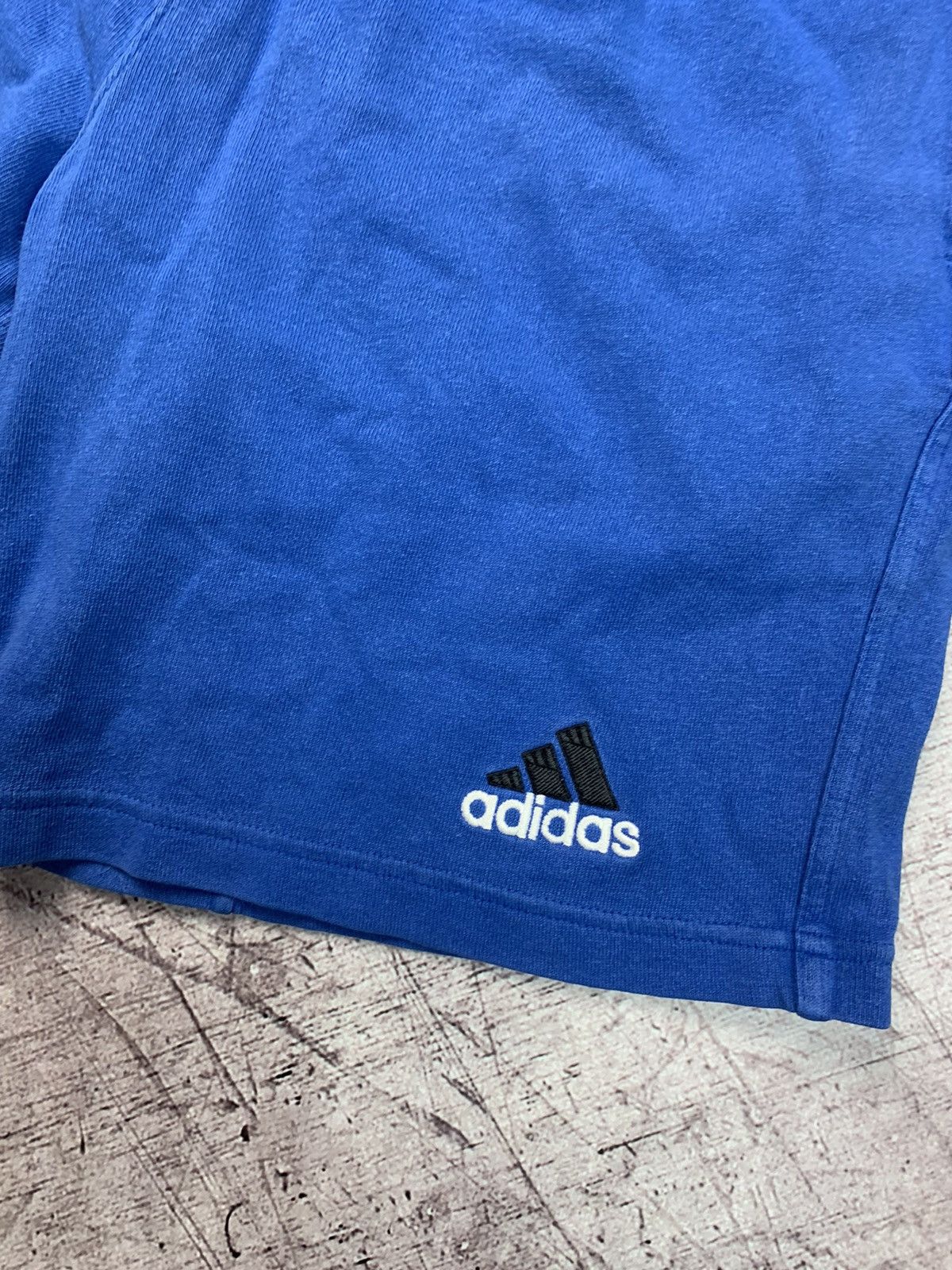 Adidas Adidas Vintage Shorts Size US 30 / EU 46 - 3 Thumbnail
