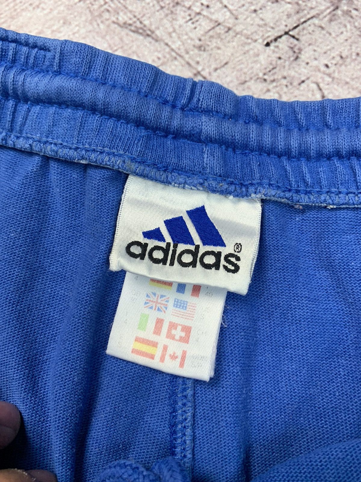 Adidas Adidas Vintage Shorts Size US 30 / EU 46 - 9 Thumbnail