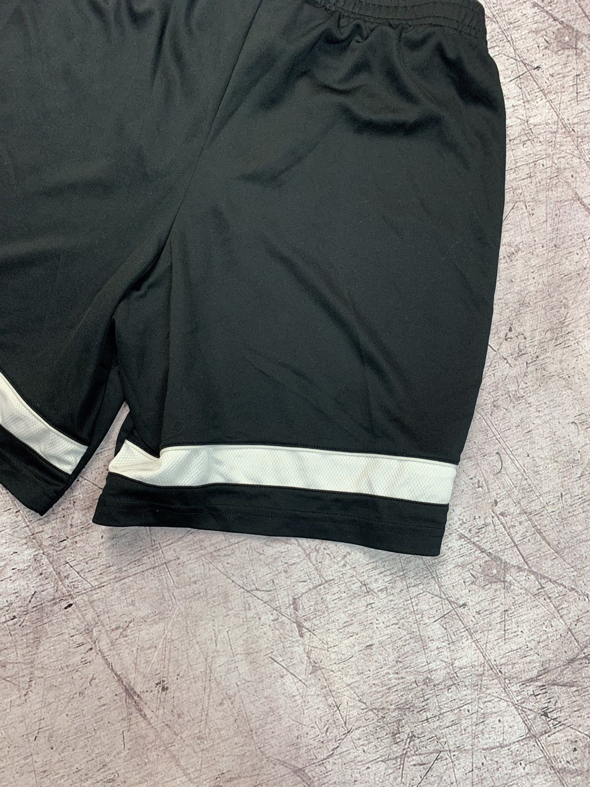 Nike × Vintage Vintage Nike Y2K Hype Shorts Size US 32 / EU 48 - 10 Thumbnail