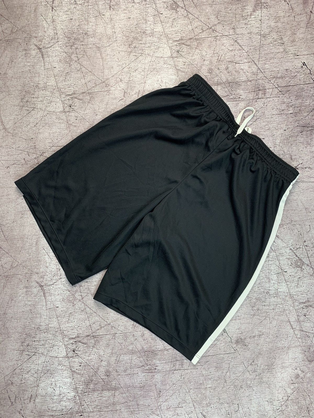 Nike × Vintage Nike Vintage Y2K Shorts Size US 32 / EU 48 - 5 Thumbnail