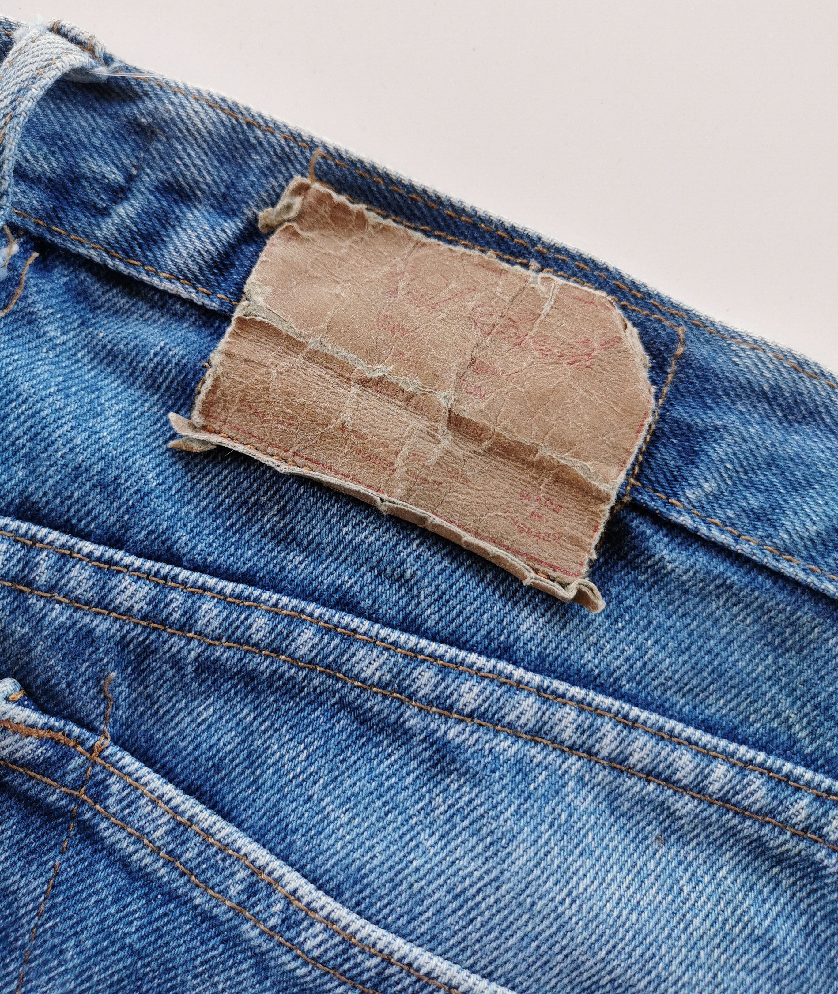 Paul Smith Vintage Paul Smith Fade Denim Jeans Size US 32 / EU 48 - 7 Thumbnail