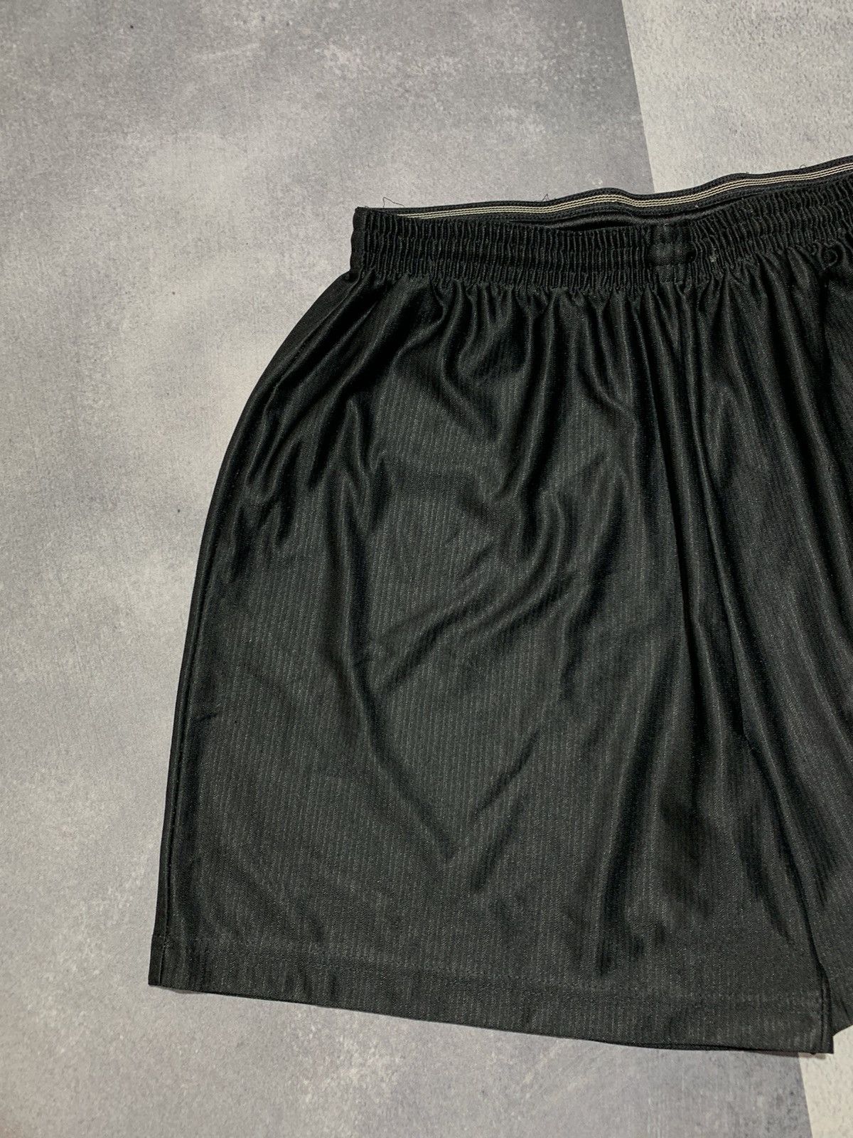 Nike Vintage Nike shorts streetwear Y2K casual style size XL Size US 36 / EU 52 - 3 Thumbnail