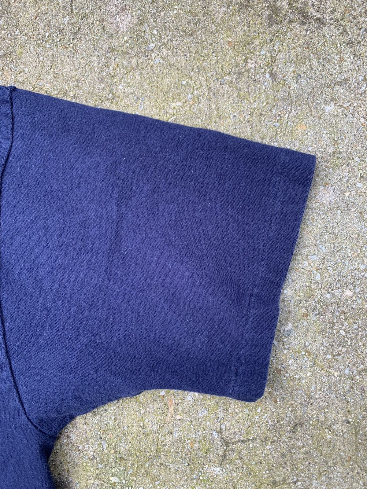 Vintage Vintage Blank Blue Single Stitch T Shirt Size US XL / EU 56 / 4 - 2 Thumbnail