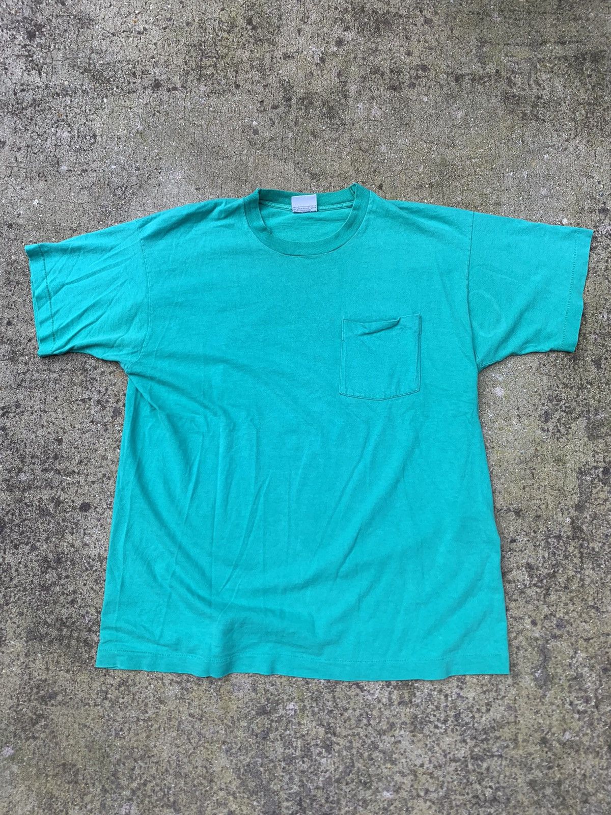 Vintage Vintage Blank Single Stitch T Shirt Size US XL / EU 56 / 4 - 1 Thumbnail