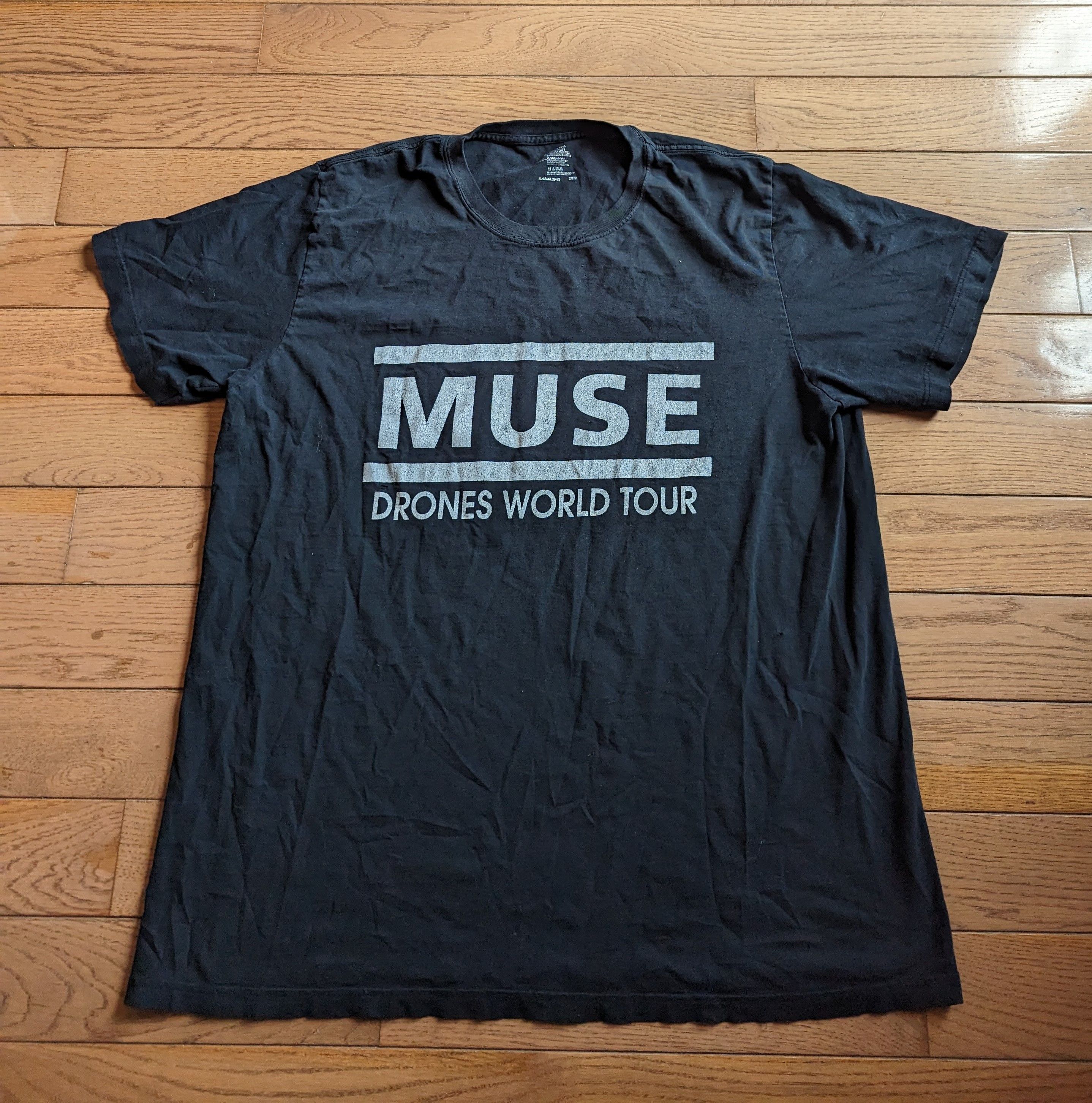 Band Tees Muse Drones World Tour Tee Size US XL / EU 56 / 4 - 1 Thumbnail