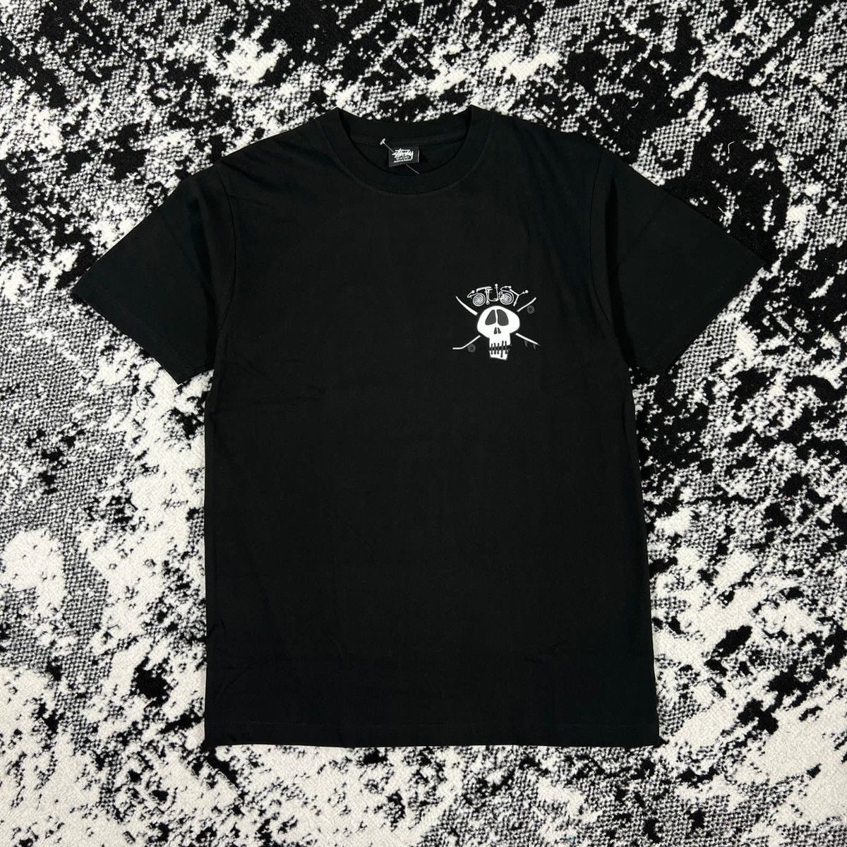 Stussy × Vintage STUSSY SURF SKATE SKULL TEE IN BLACK - XLARGE Size US XL / EU 56 / 4 - 2 Thumbnail