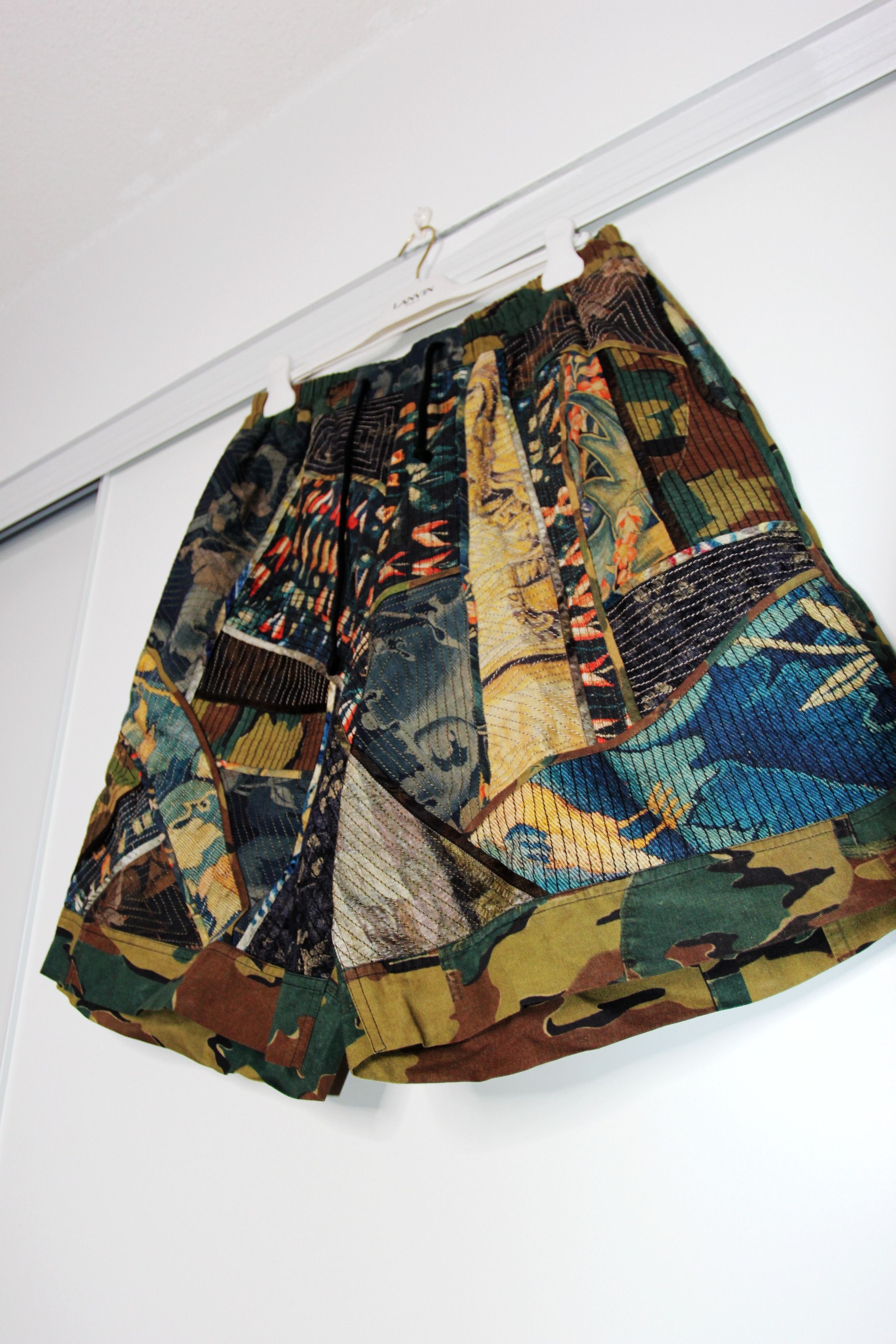Dries Van Noten SS17 DRIES VAN NOTEN PRINTED SHORTS L Size US 34 / EU 50 - 4 Thumbnail