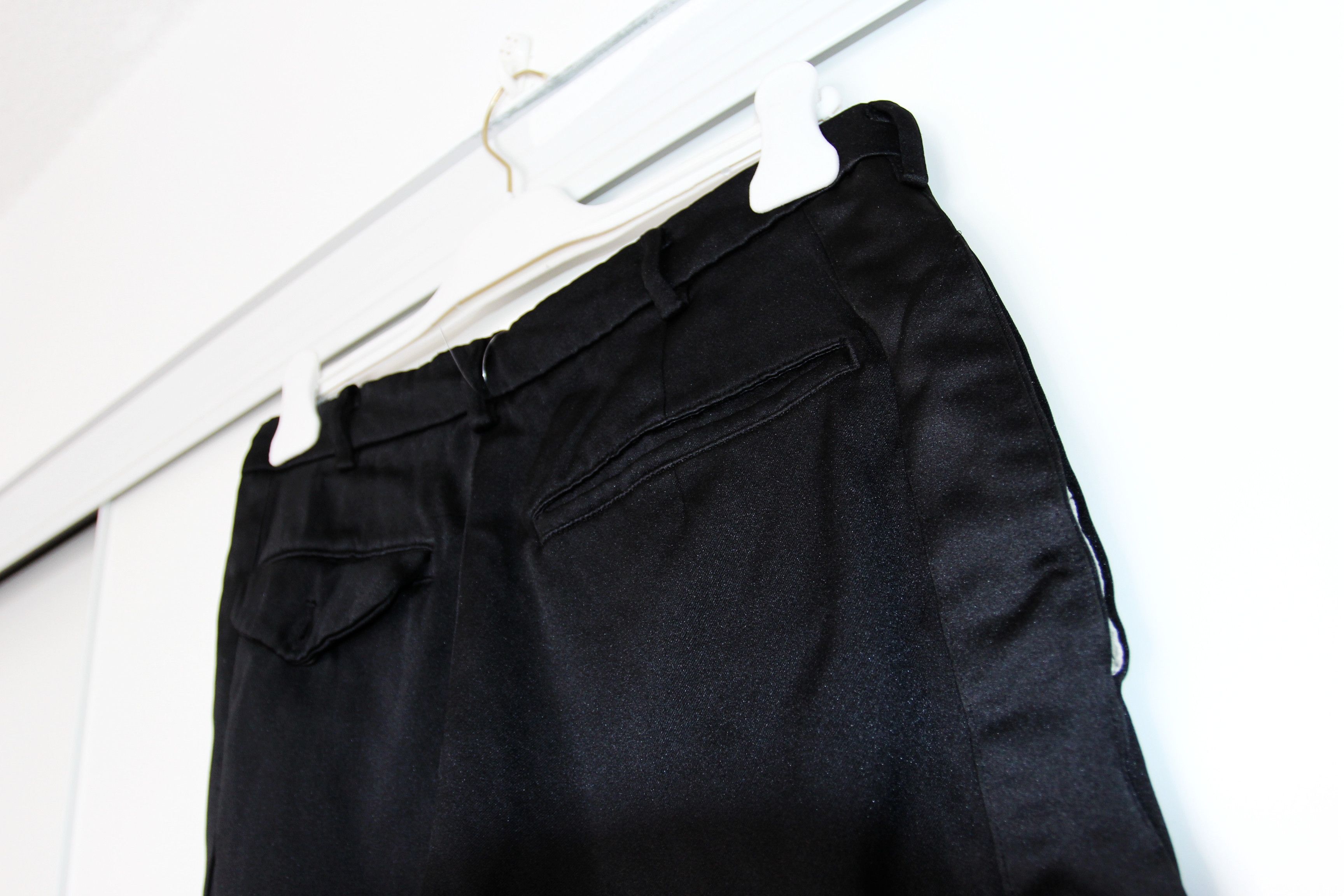 Comme des Garcons Black BNWT SS20 COMME DES GARCONS BLACK SILK EFFECT PANTS M Size US 30 / EU 46 - 6 Thumbnail