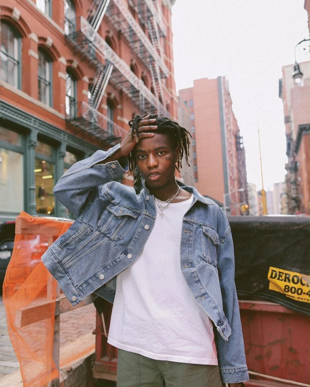 白*米様 Balenciaga denim jacket デニムジャケット 白*米様 Balenciaga denim jacket デニムジャケット Denim Jacket