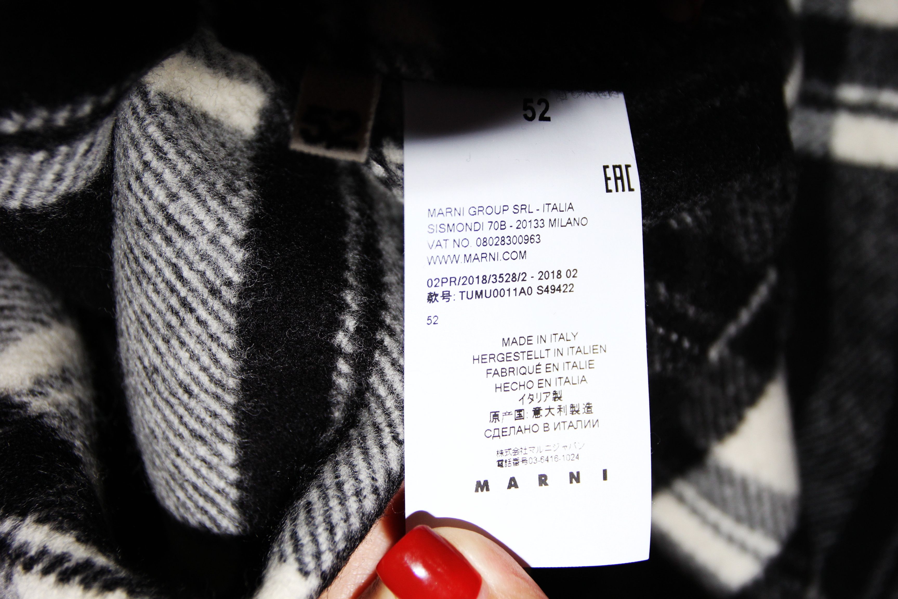 Marni BNWT AW18 MARNI TARTAN PLAID BLACK HOODED OVERCOAT 52 Size US L / EU 52-54 / 3 - 13 Thumbnail