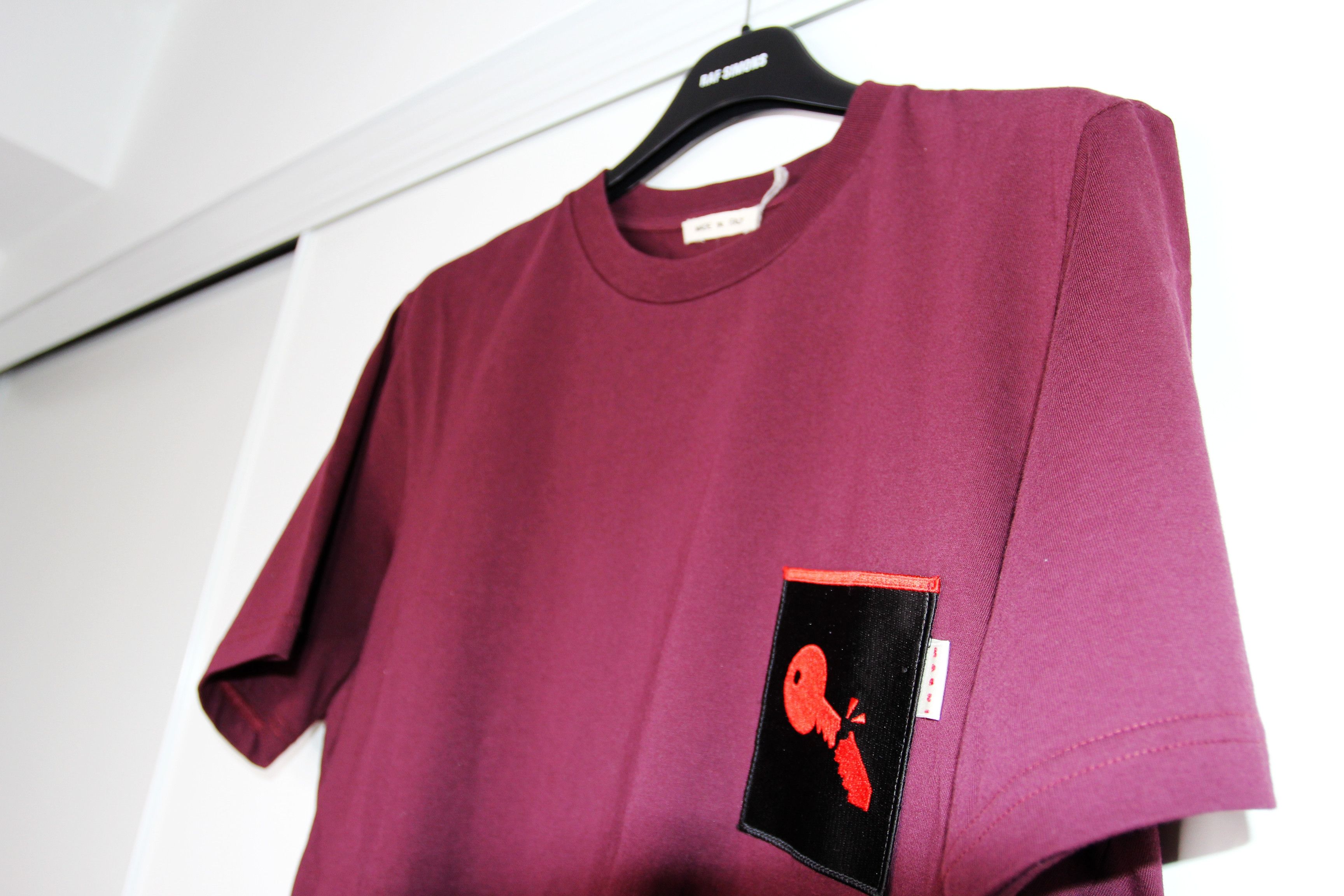 Marni BNWT AW20 MARNI BROKEN KEY PATCH TSHIRT 48 Size US M / EU 48-50 / 2 - 4 Thumbnail