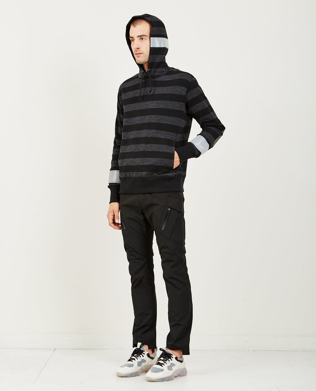 Junya Watanabe BNWT AW18 JUNYA WATANABE REFLECTIVE TAPE STRIP SWEATSHIRT S Size US S / EU 44-46 / 1 - 14 Thumbnail