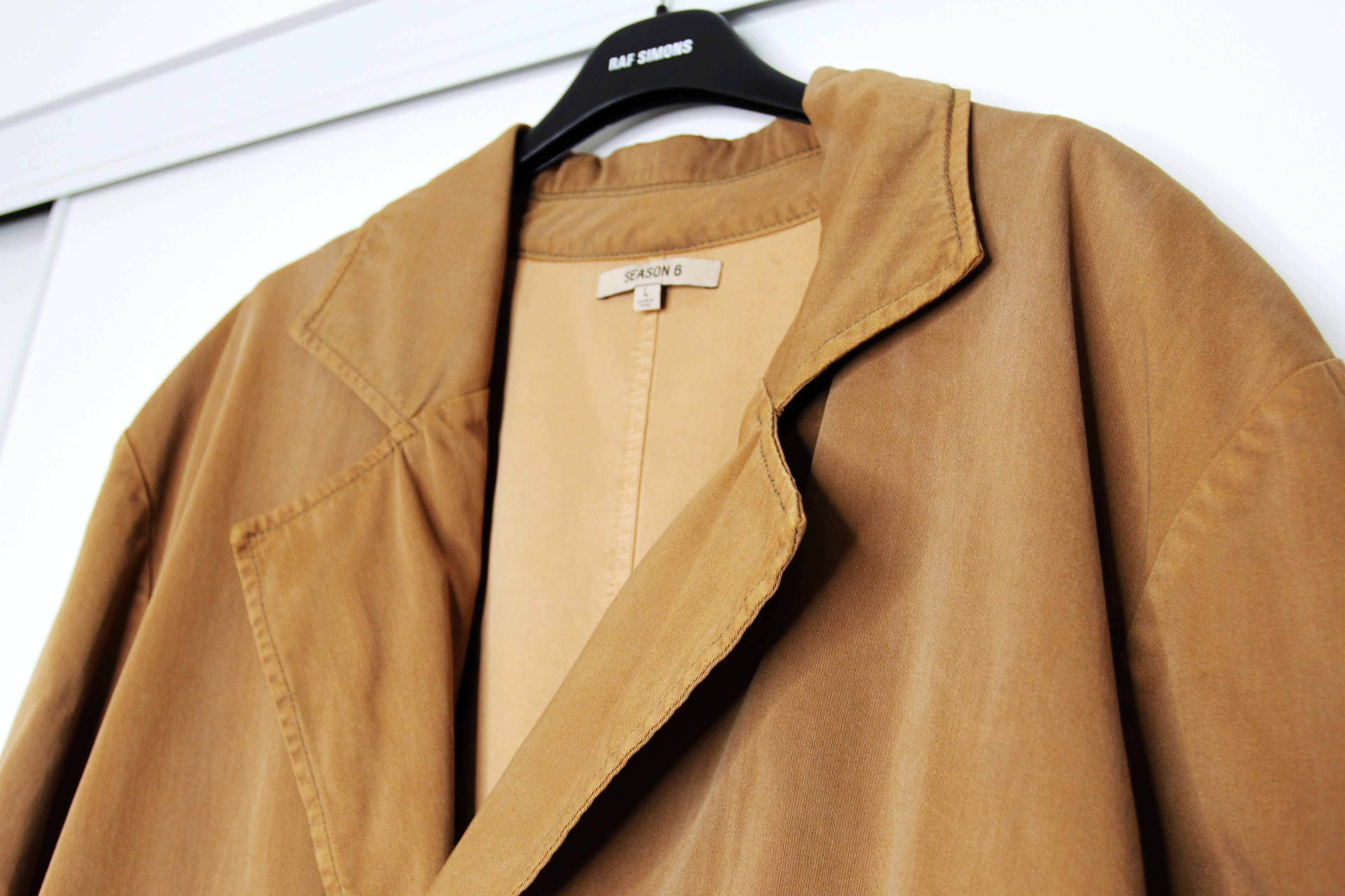 Yeezy BNWT YEEZY SEASON 6 SAND COTTON TRENCH COAT L Size US L / EU 52-54 / 3 - 5 Thumbnail