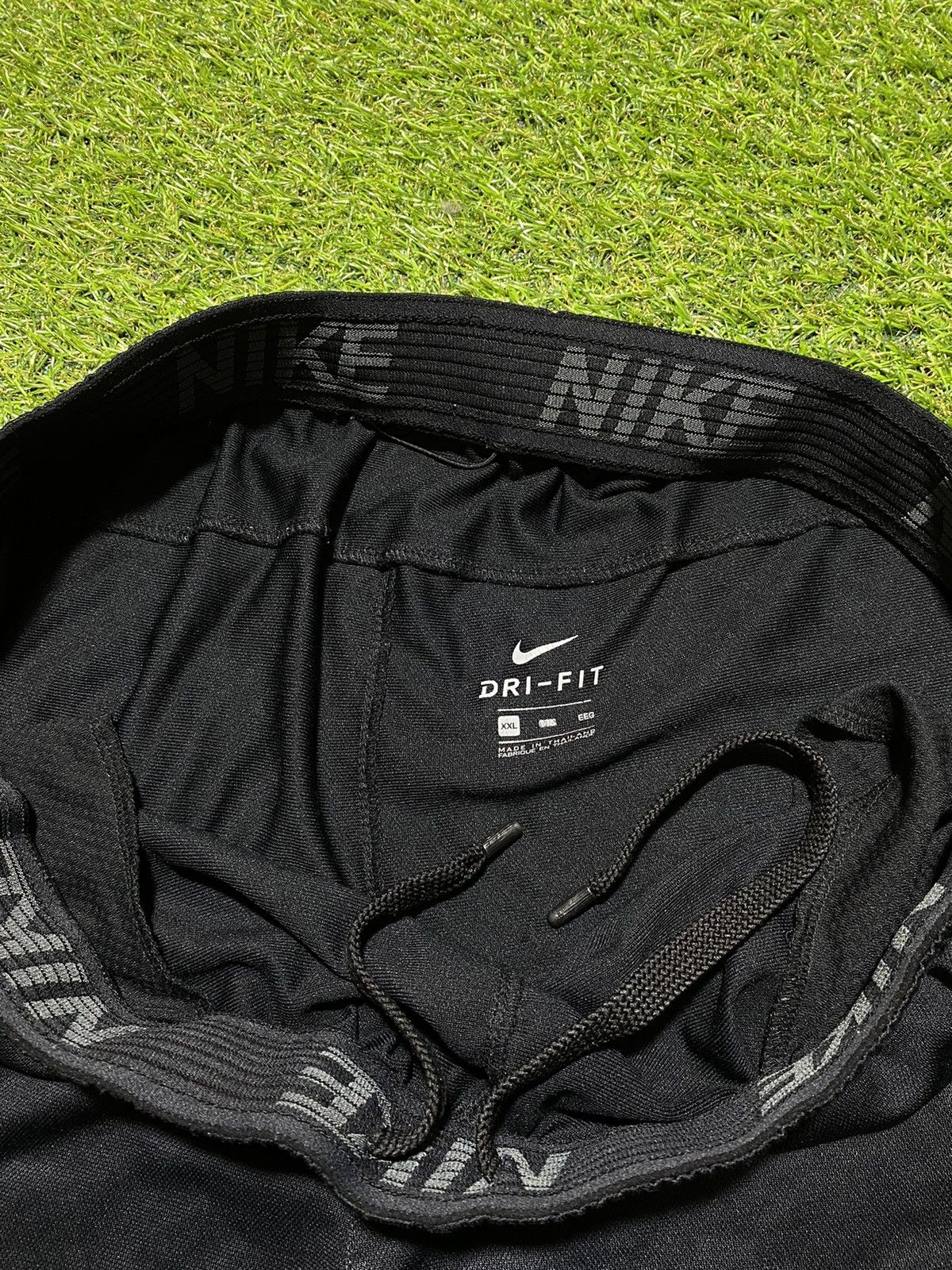 Nike Vintage Nike shorts streetwear swoosh casual y2k size XXL Size US 38 / EU 54 - 4 Thumbnail