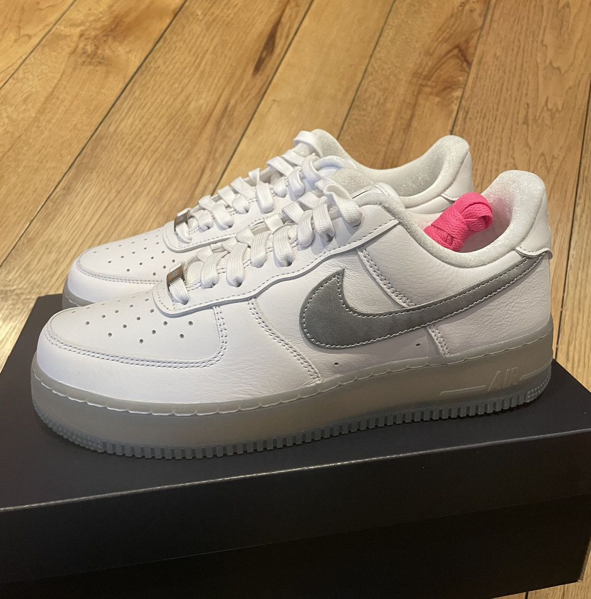 Nike Nike Air Force 1 ‘07 PRM White Metallic Silver Size US 11 / EU 44 - 2 Thumbnail
