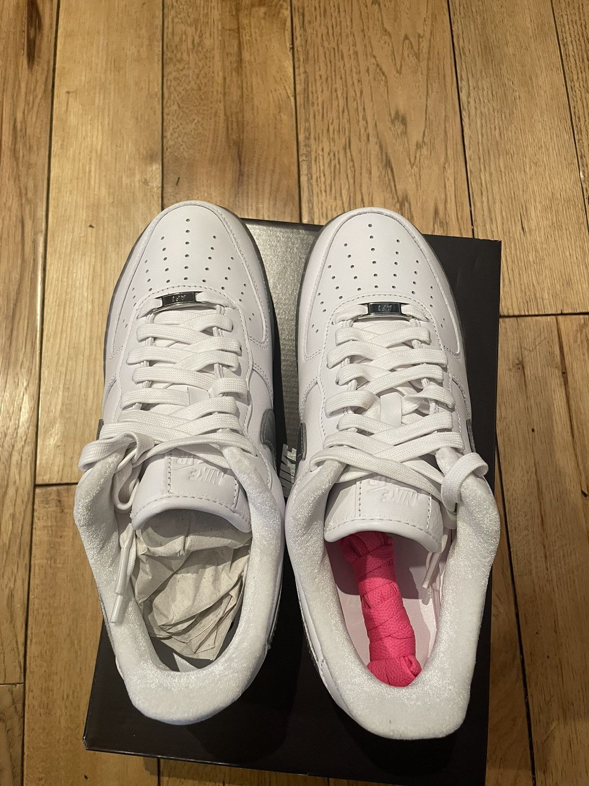 Nike Nike Air Force 1 ‘07 PRM White Metallic Silver Size US 11 / EU 44 - 5 Thumbnail