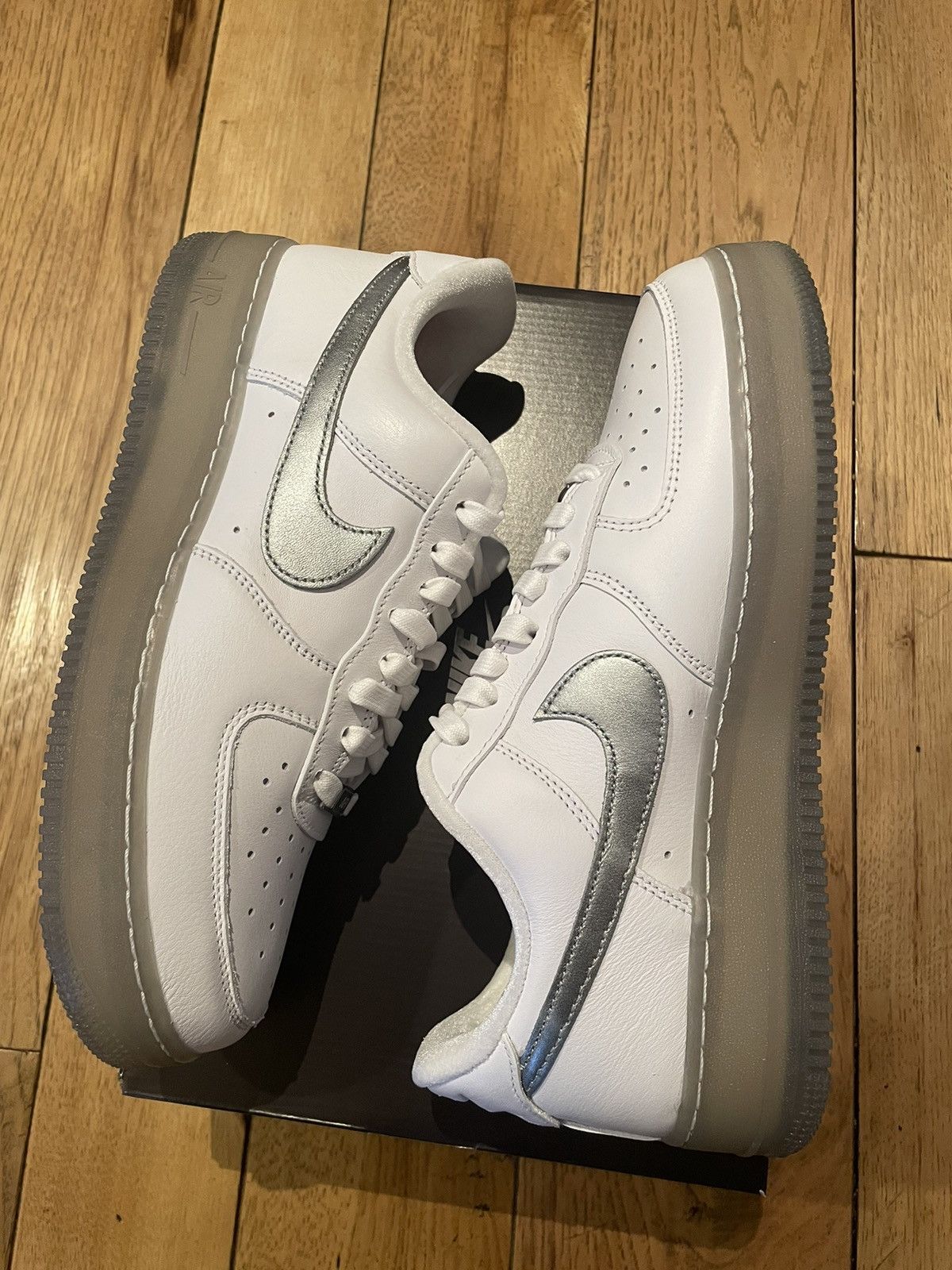Nike Nike Air Force 1 ‘07 PRM White Metallic Silver Size US 11 / EU 44 - 3 Thumbnail