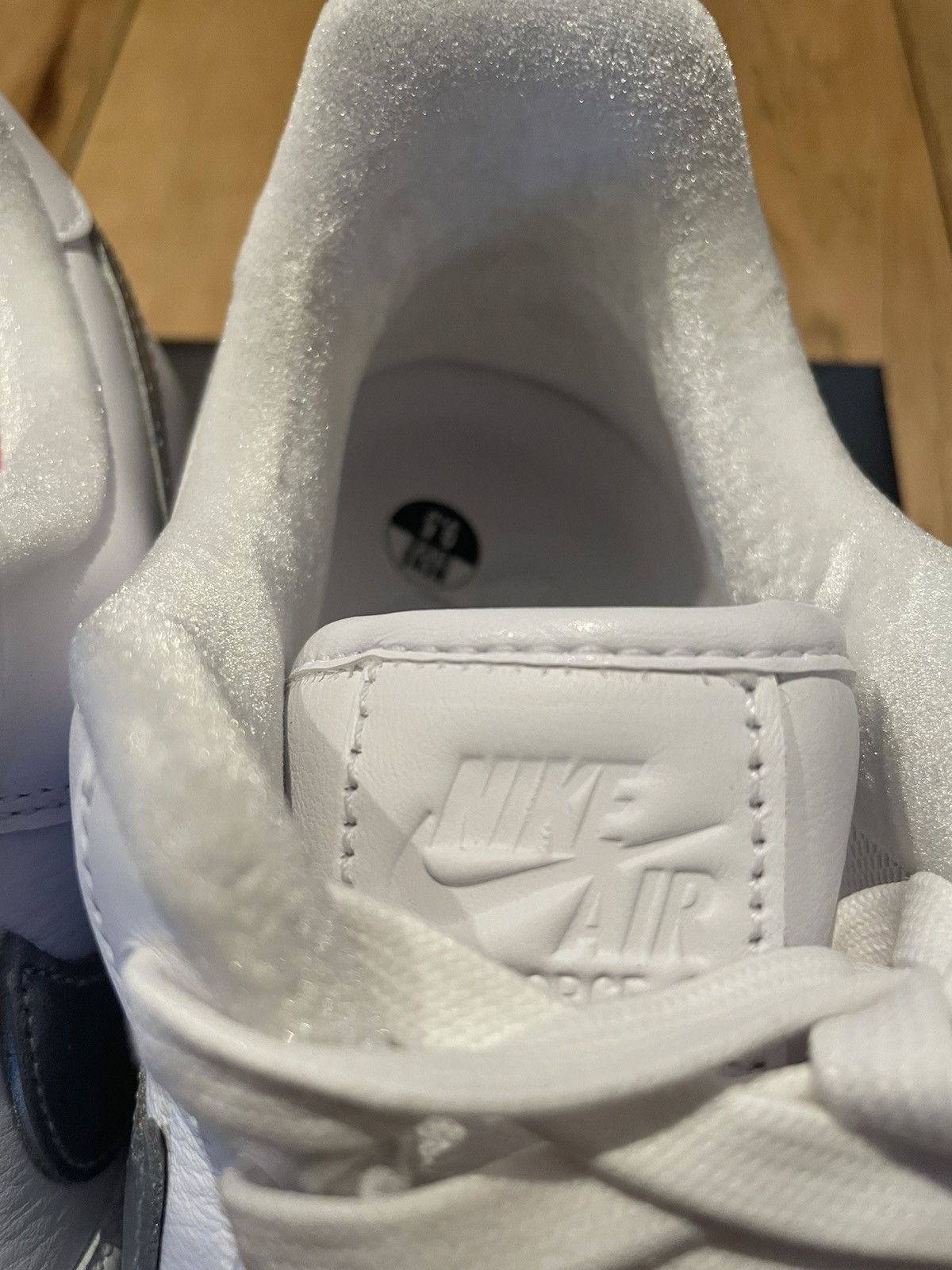 Nike Nike Air Force 1 ‘07 PRM White Metallic Silver Size US 11 / EU 44 - 7 Thumbnail