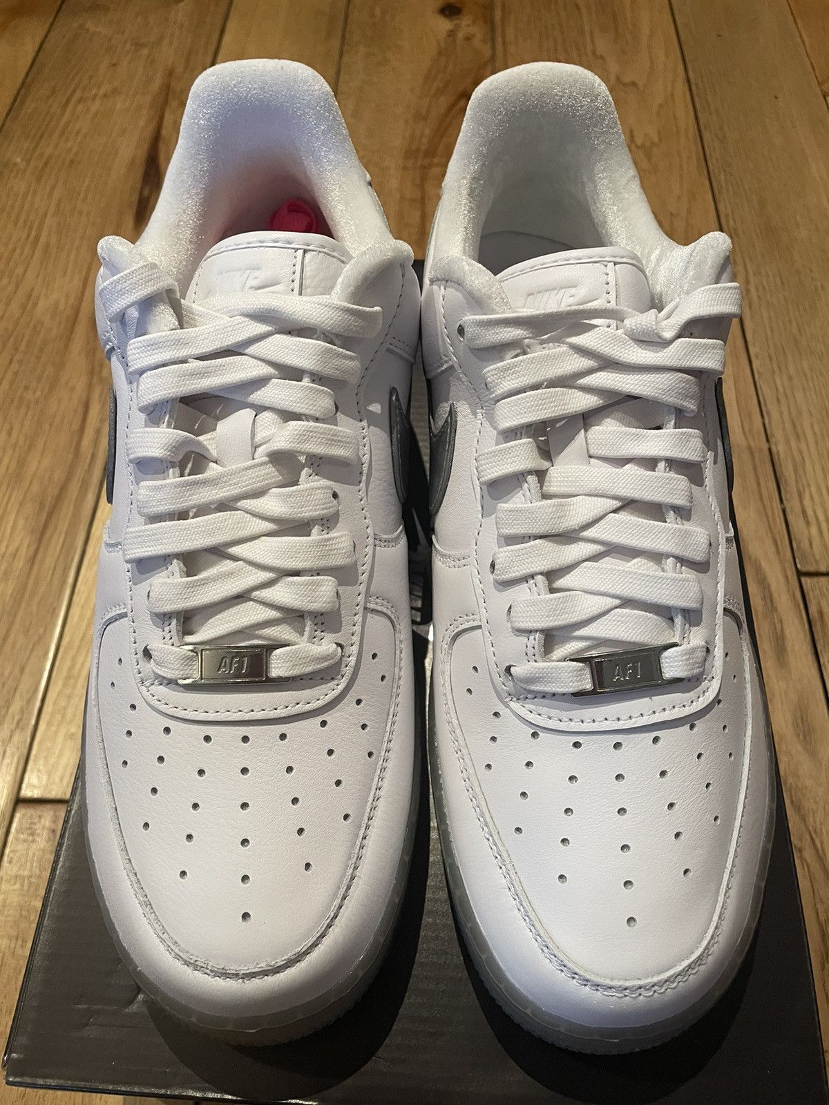 Nike Nike Air Force 1 ‘07 PRM White Metallic Silver Size US 11 / EU 44 - 4 Thumbnail