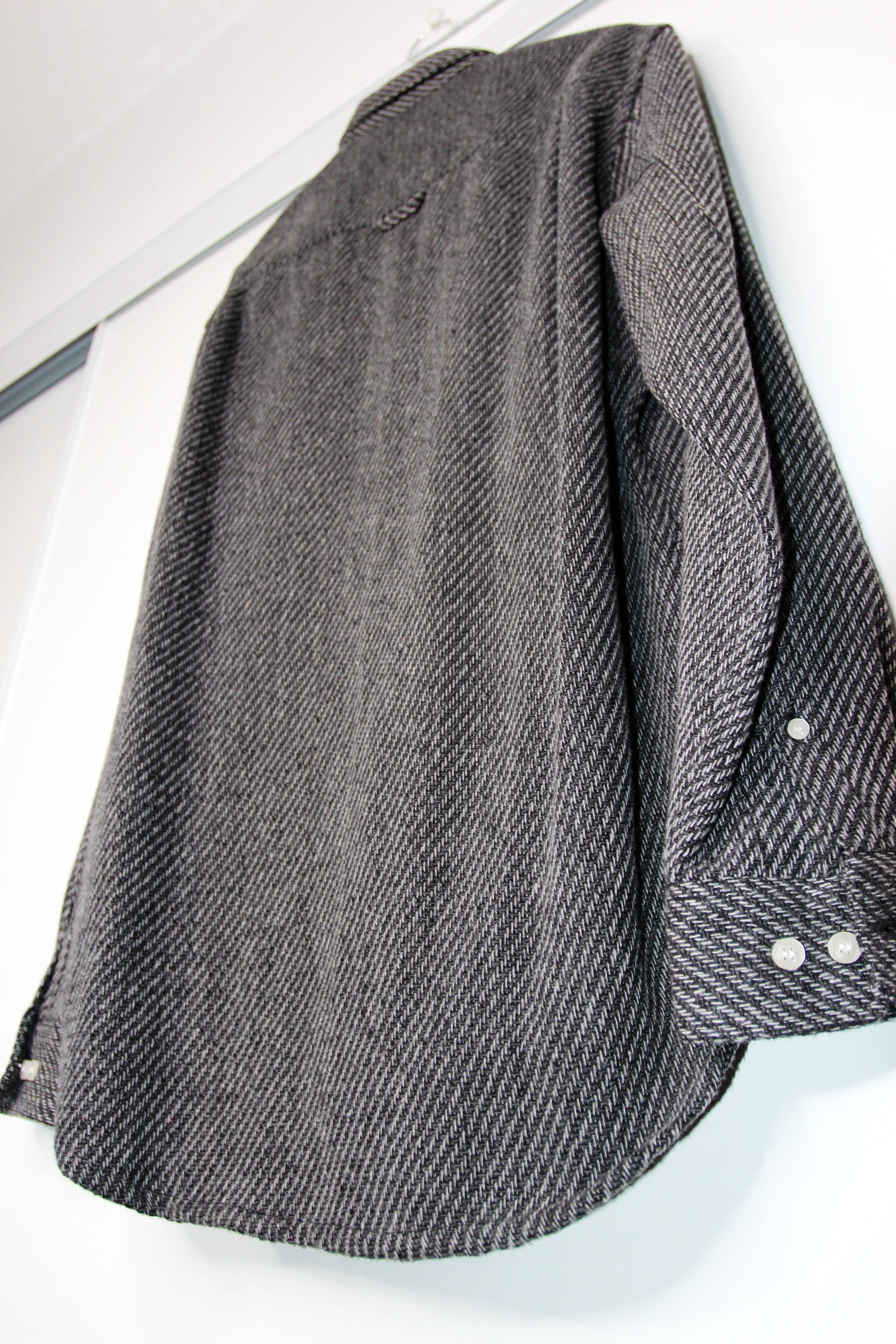 Whyred BNWT AW16 WHYRED MILLS BUTTON DOWN SHIRT 48 Size US M / EU 48-50 / 2 - 9 Thumbnail