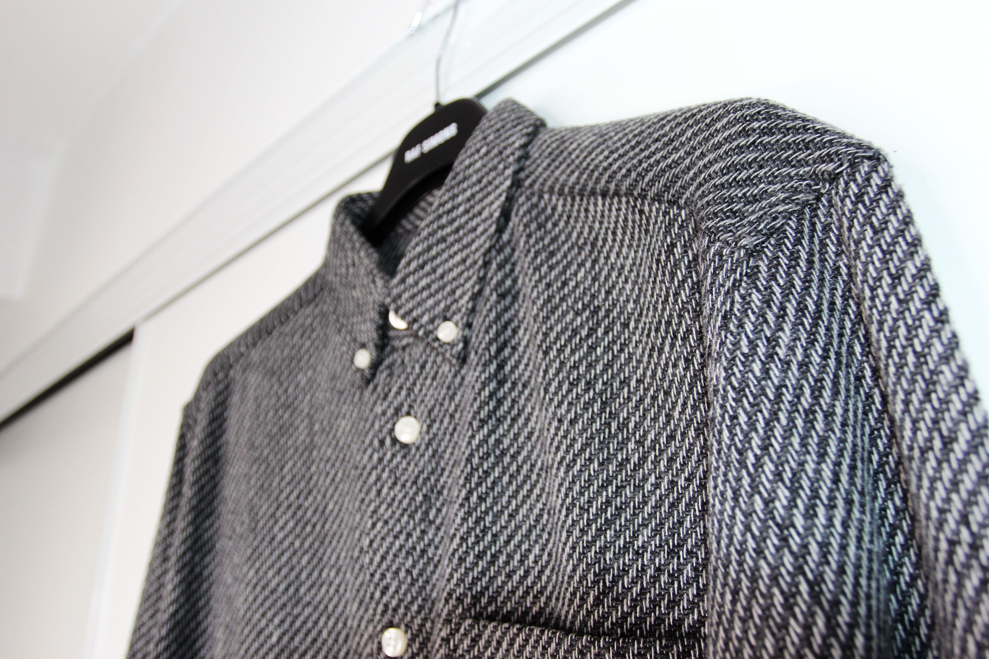 Whyred BNWT AW16 WHYRED MILLS BUTTON DOWN SHIRT 48 Size US M / EU 48-50 / 2 - 4 Thumbnail