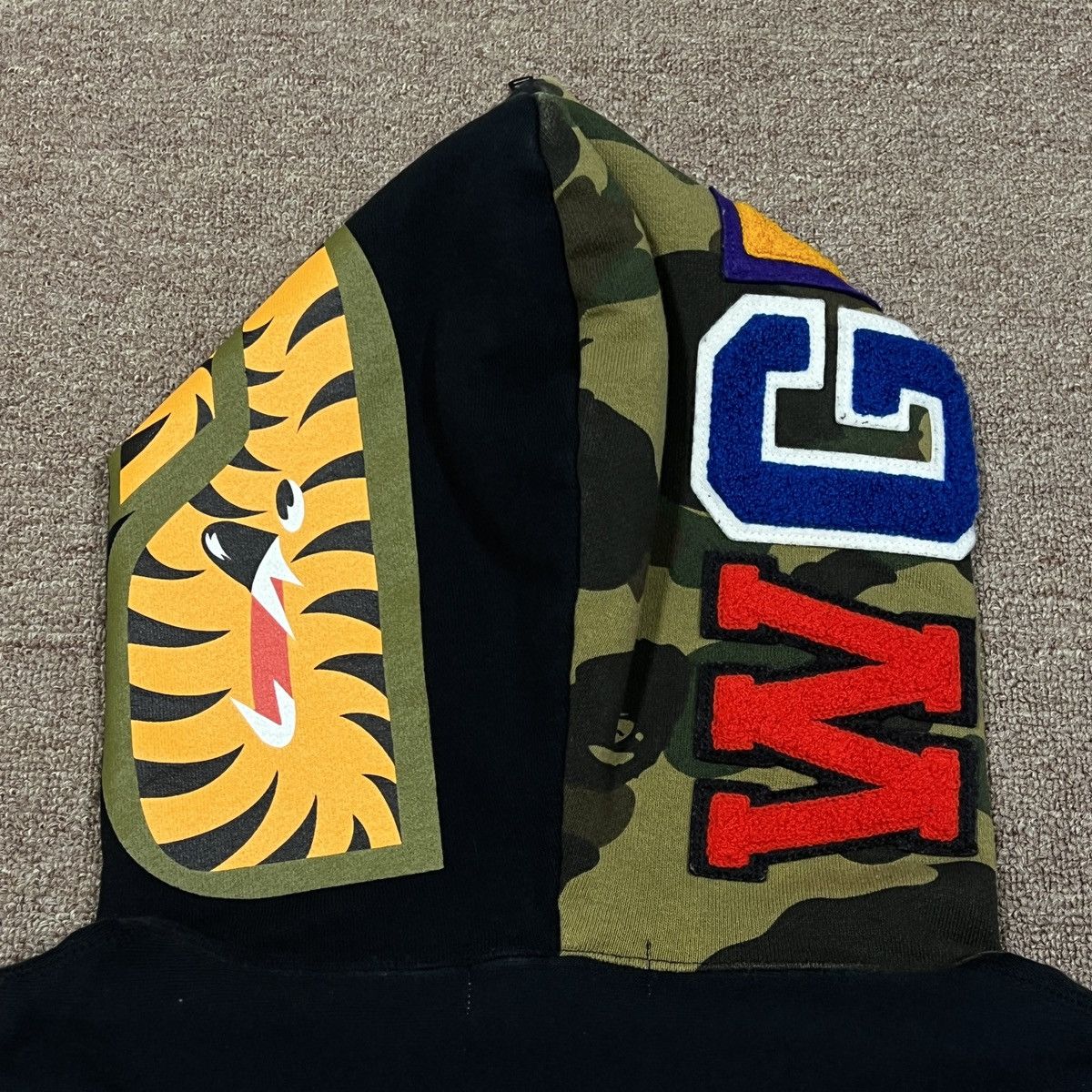 Bape 1st Camo Shark Full Zip Hoodie Size US L / EU 52-54 / 3 - 5 Thumbnail