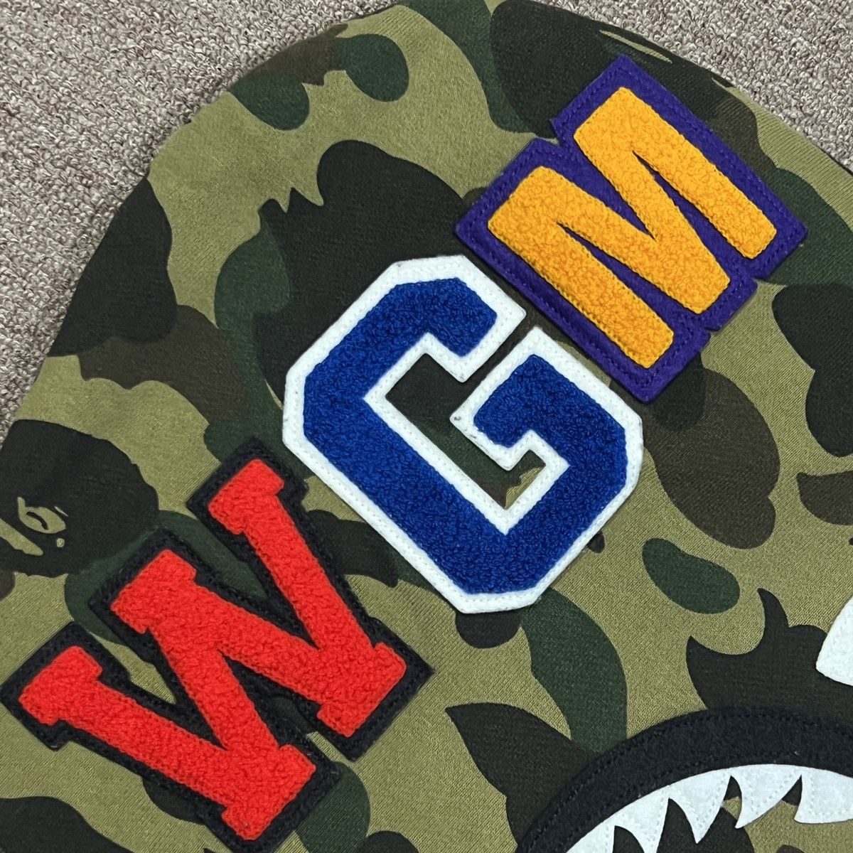 Bape 1st Camo Shark Full Zip Hoodie Size US L / EU 52-54 / 3 - 8 Thumbnail
