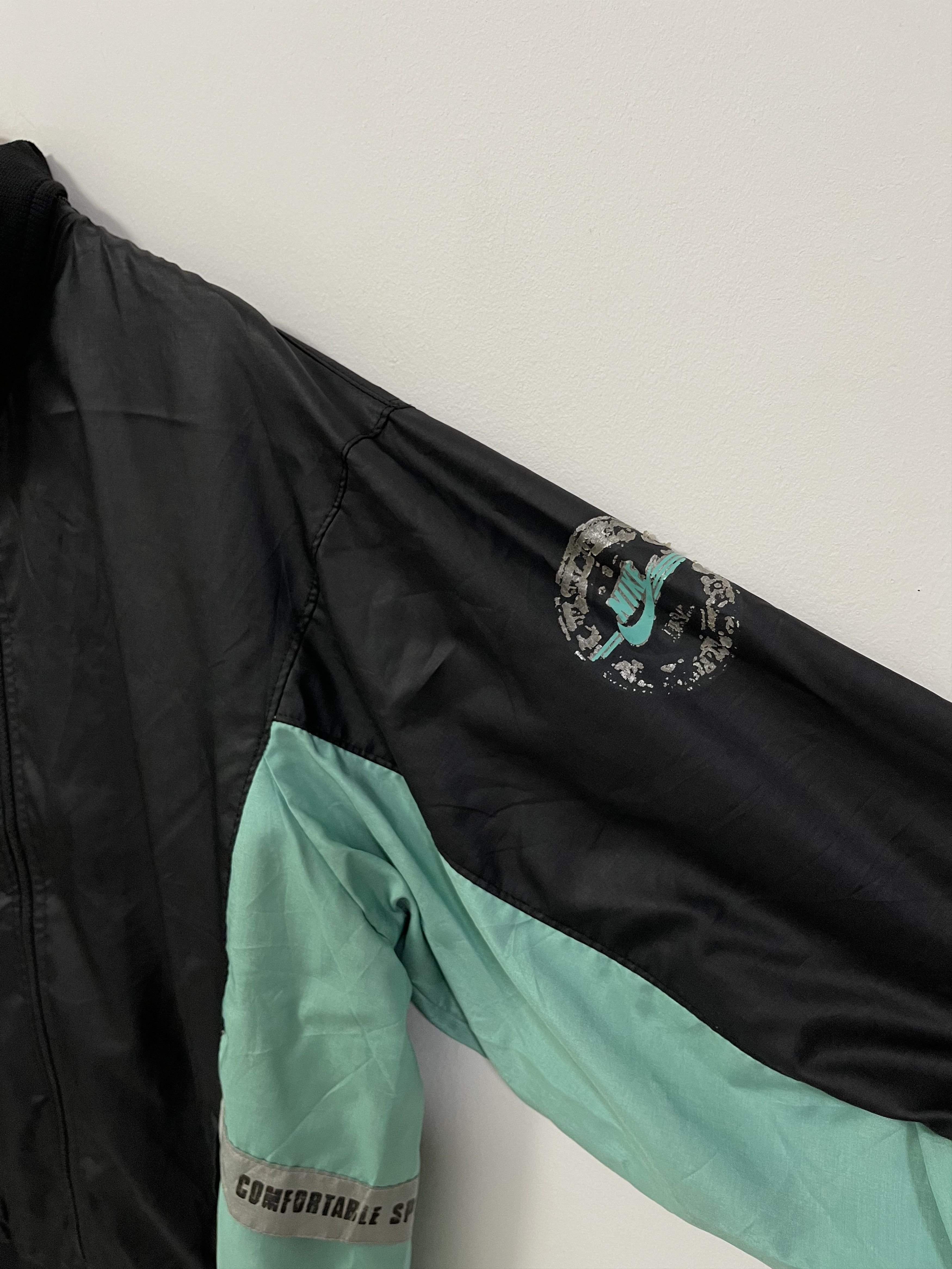 Nike × Vintage Vintage Nike Colourblok Light Jacket Size US L / EU 52-54 / 3 - 7 Thumbnail