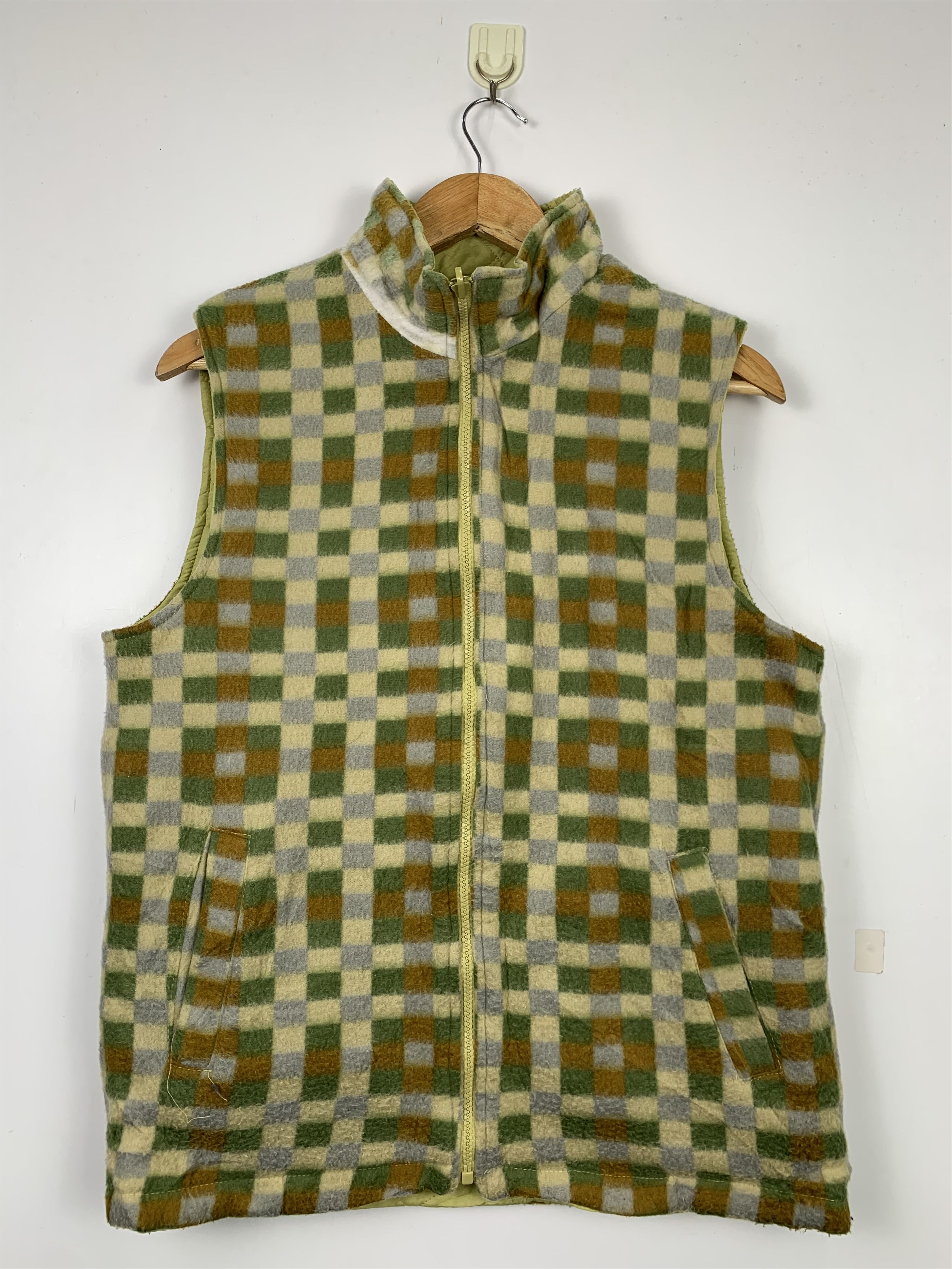 image of Vintage Checkered Fleece Quilted Lining Vests in Green, Men's (Size Small)