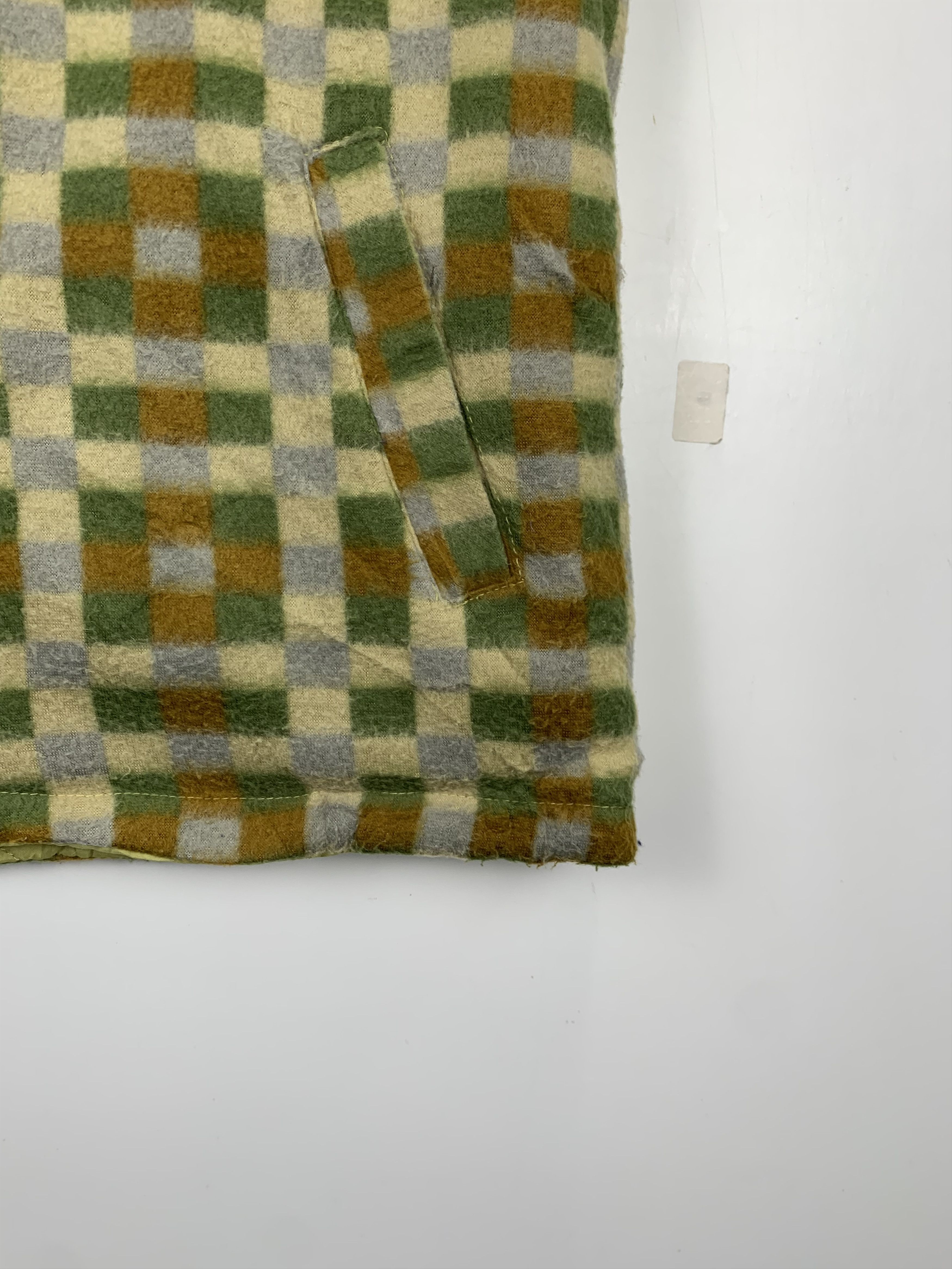Japanese Brand × Vintage Vintage Japanese Brand Checkered Fleece Quilted Lining Vests Size US S / EU 44-46 / 1 - 3 Thumbnail