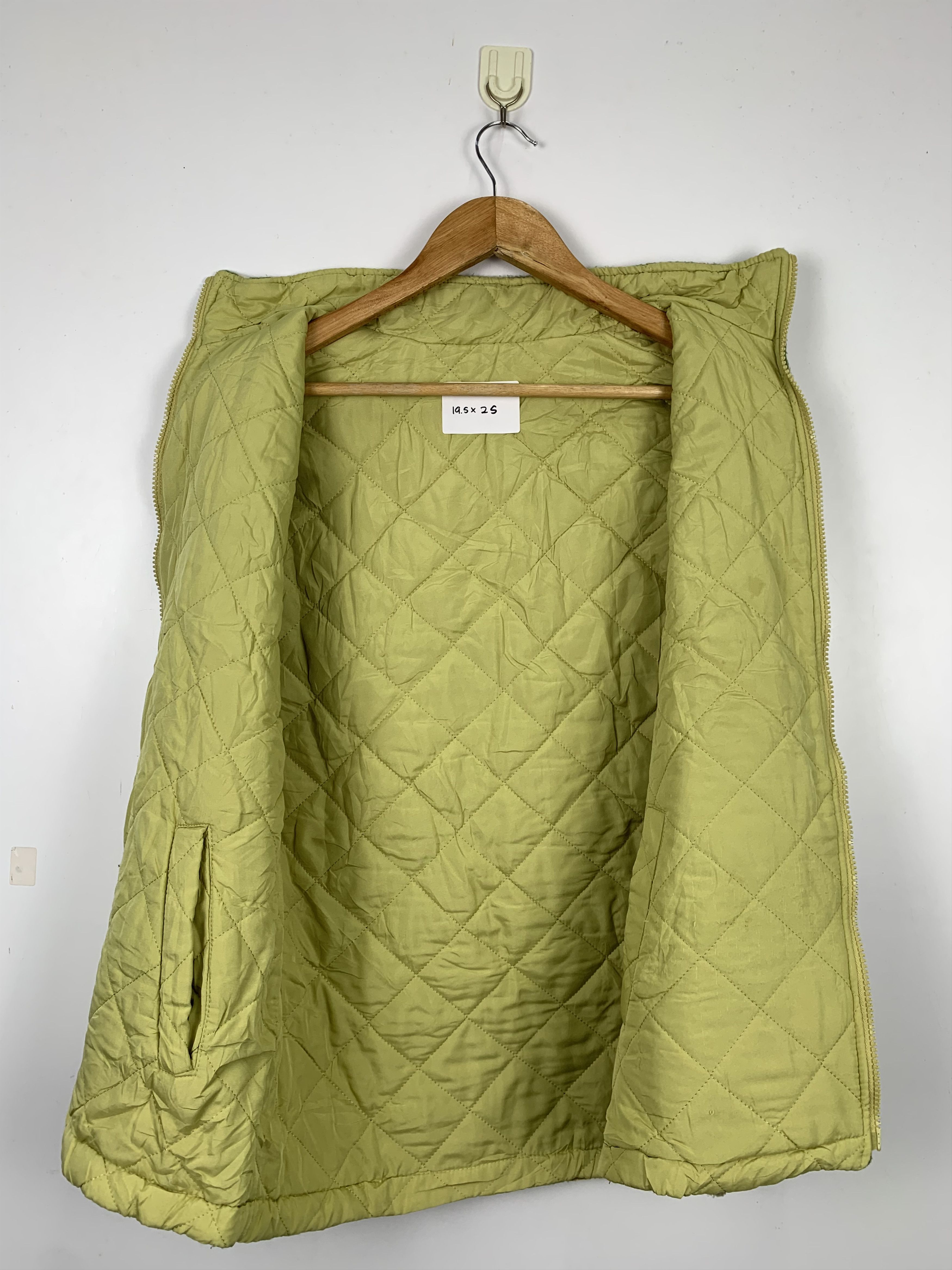 Japanese Brand × Vintage Vintage Japanese Brand Checkered Fleece Quilted Lining Vests Size US S / EU 44-46 / 1 - 9 Thumbnail
