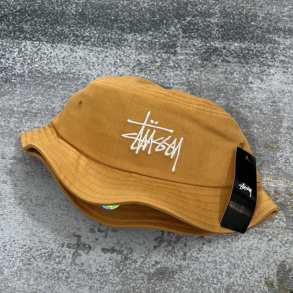 STUSSY BIG LOGO BUCKET HAT S/M