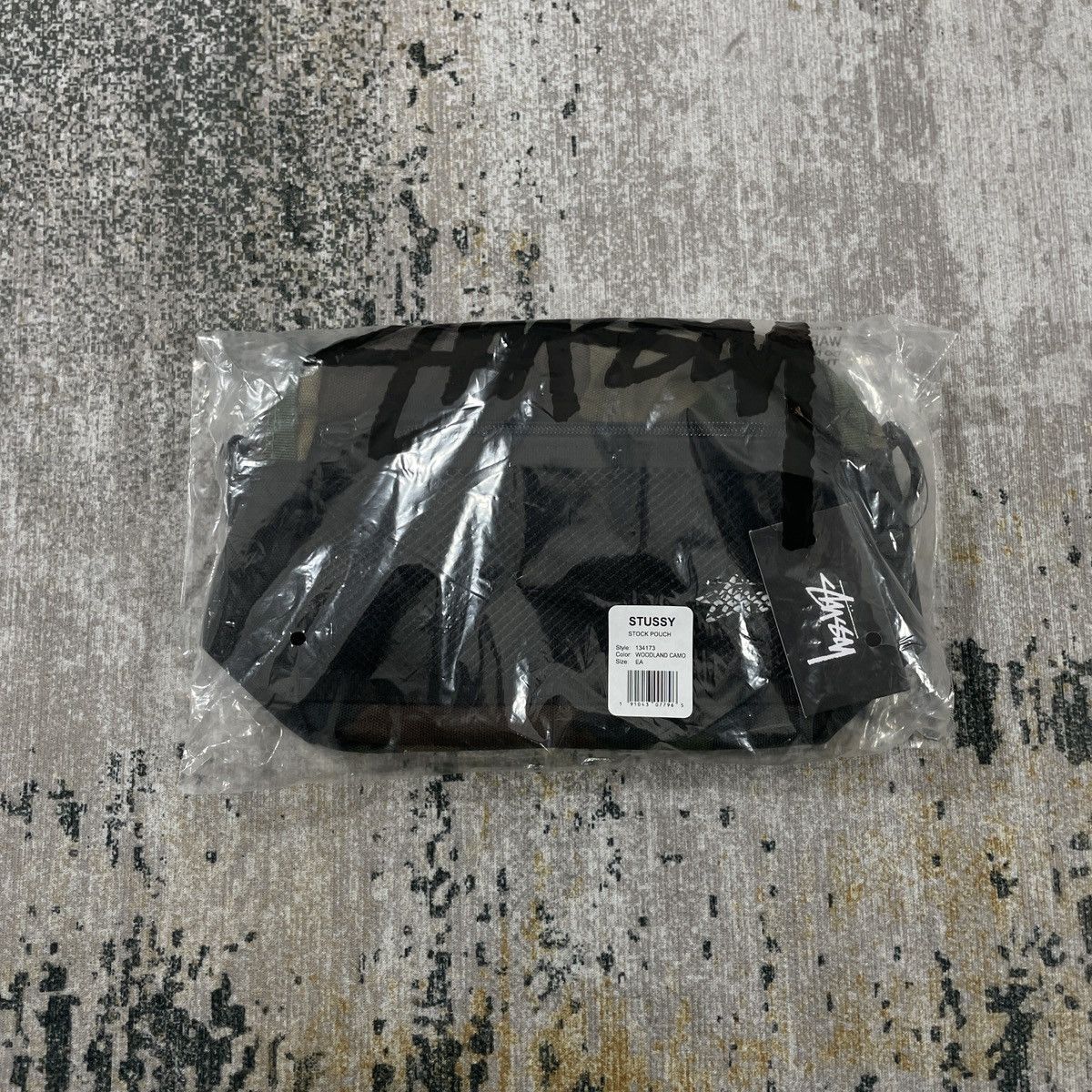 Stussy STUSSY CAMO STOCK POUCH SLING BAG Size ONE SIZE - 9 Thumbnail